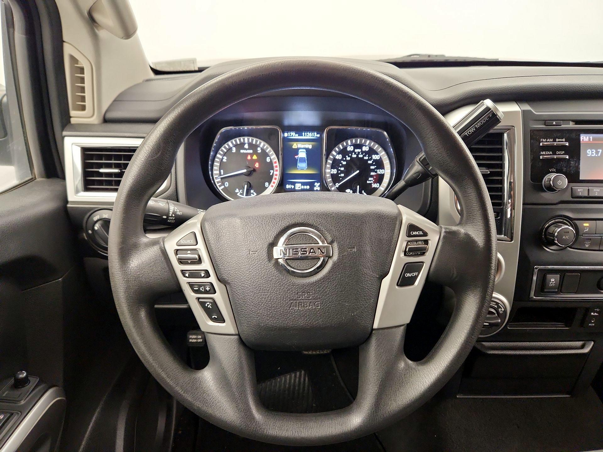 Thumbnail: 2018 Nissan Titan - 10