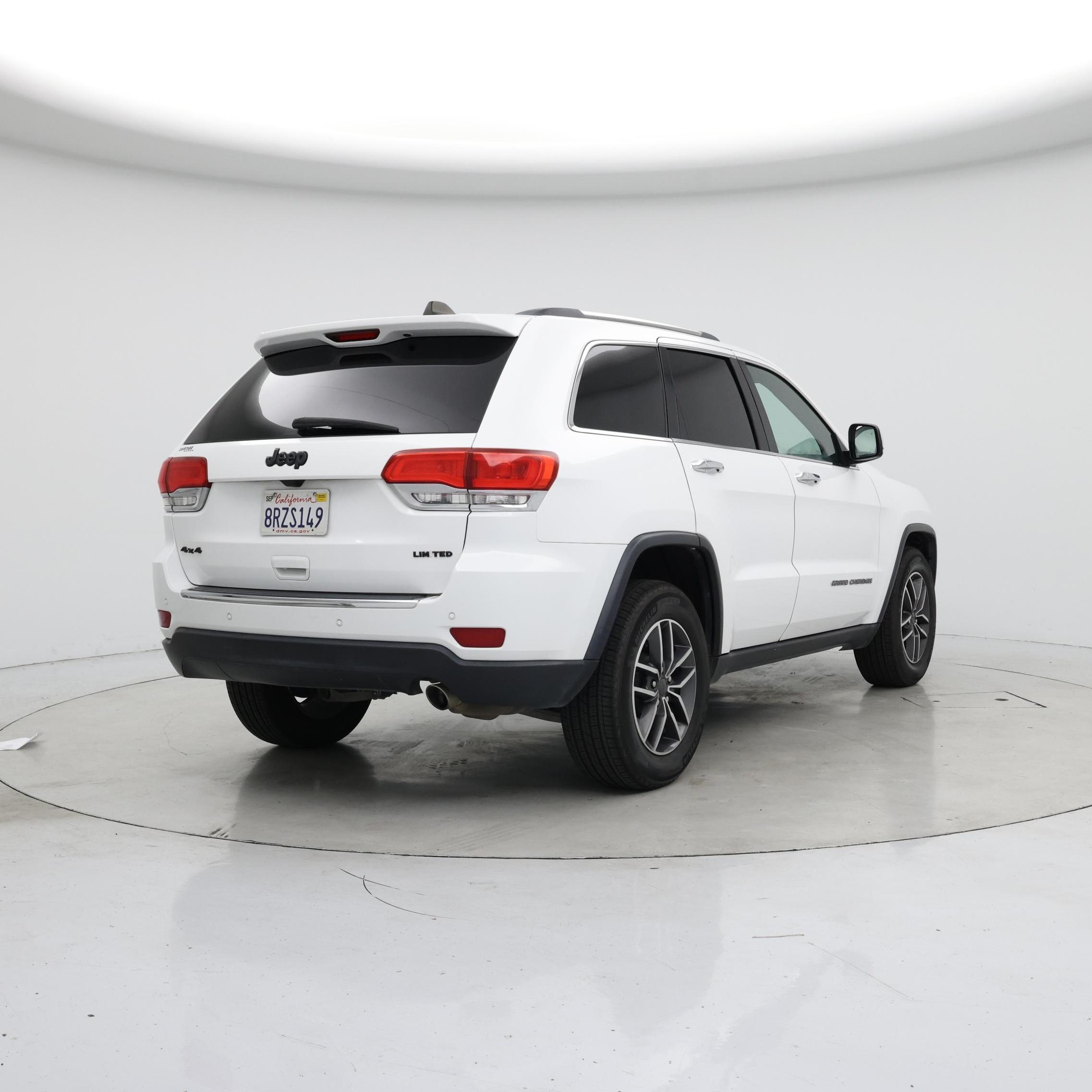 Thumbnail: 2019 Jeep Grand Cherokee - 8