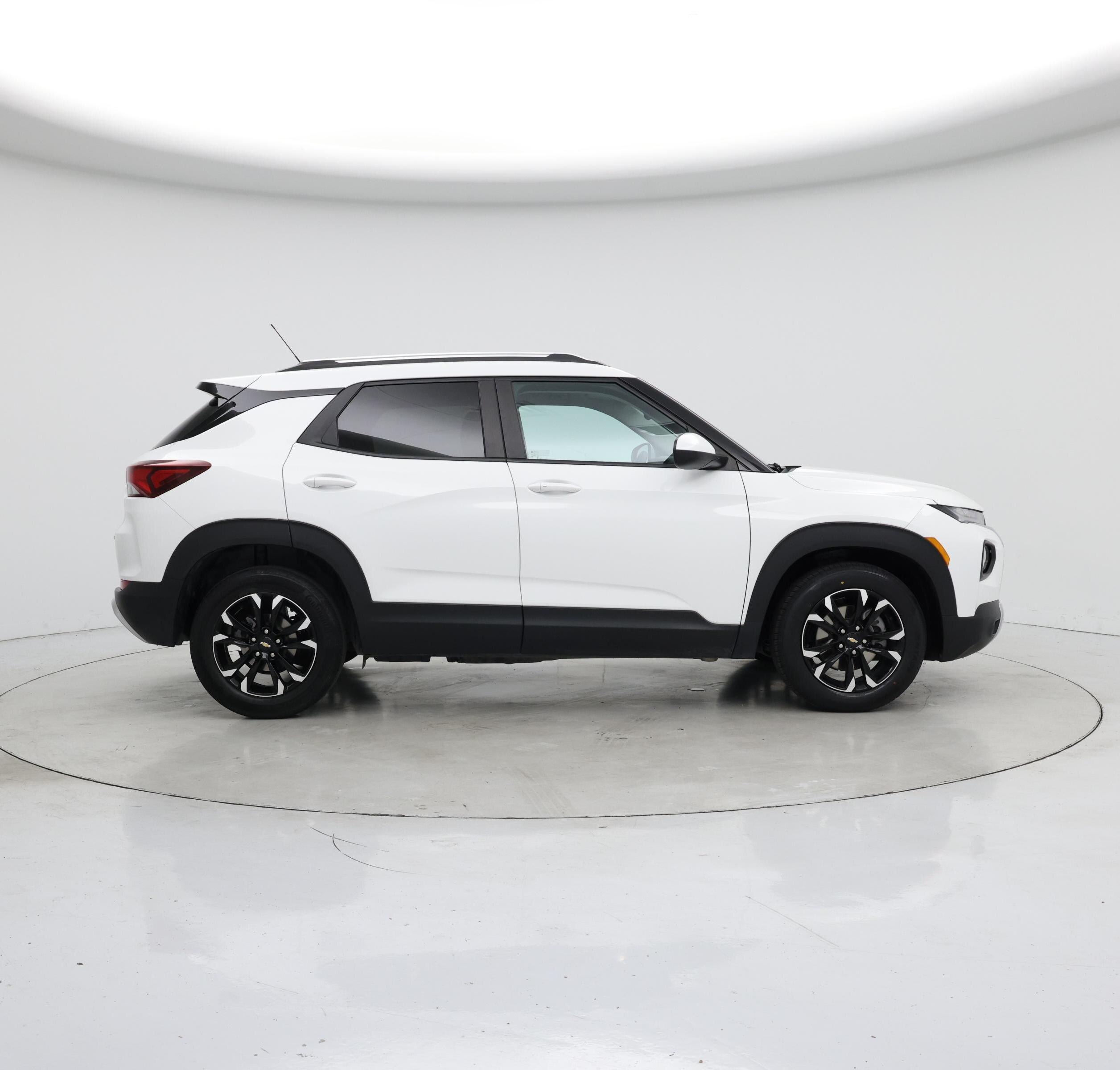 Thumbnail: 2023 Chevrolet TrailBlazer - 7