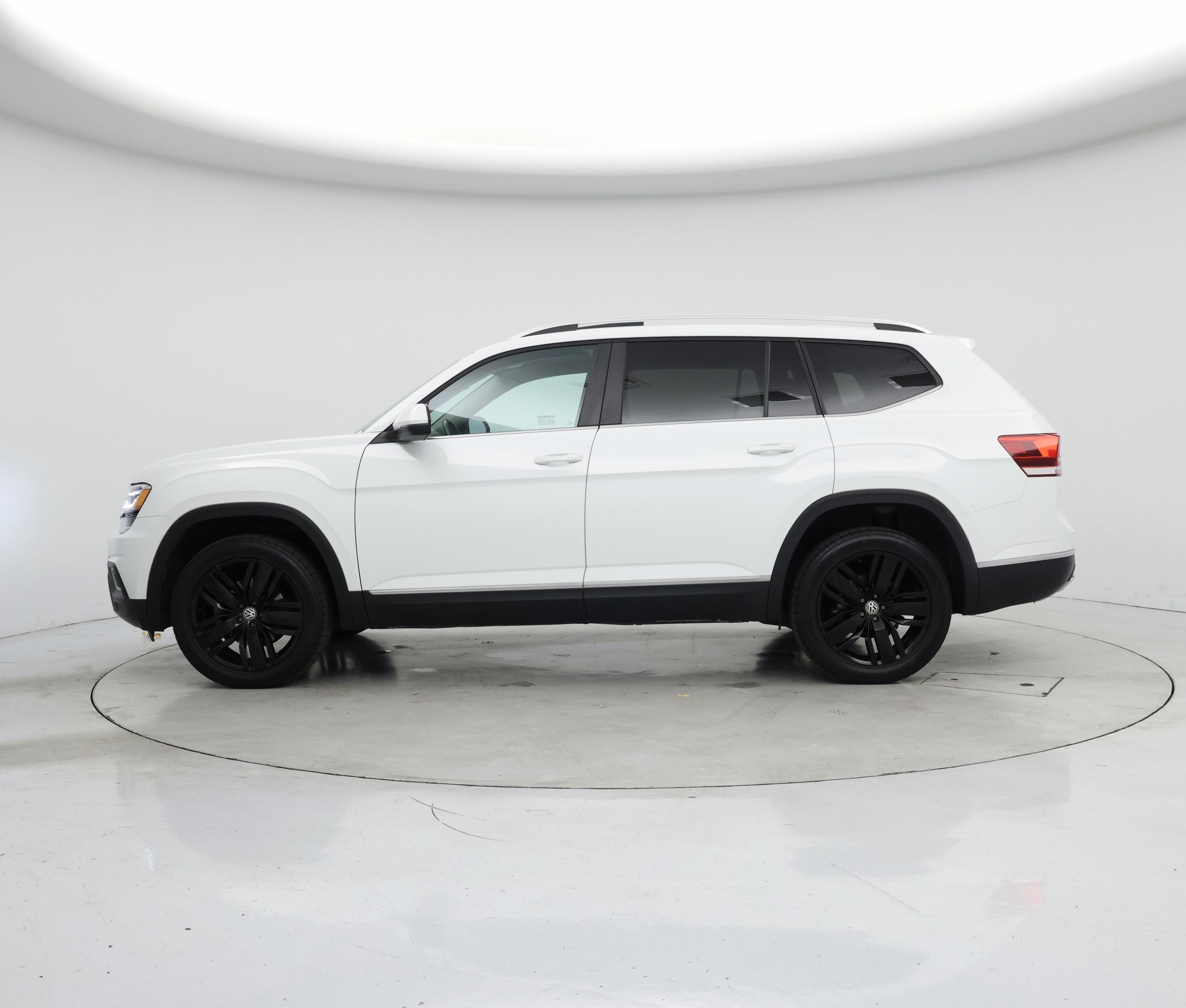 Thumbnail: 2019 Volkswagen Atlas - 3