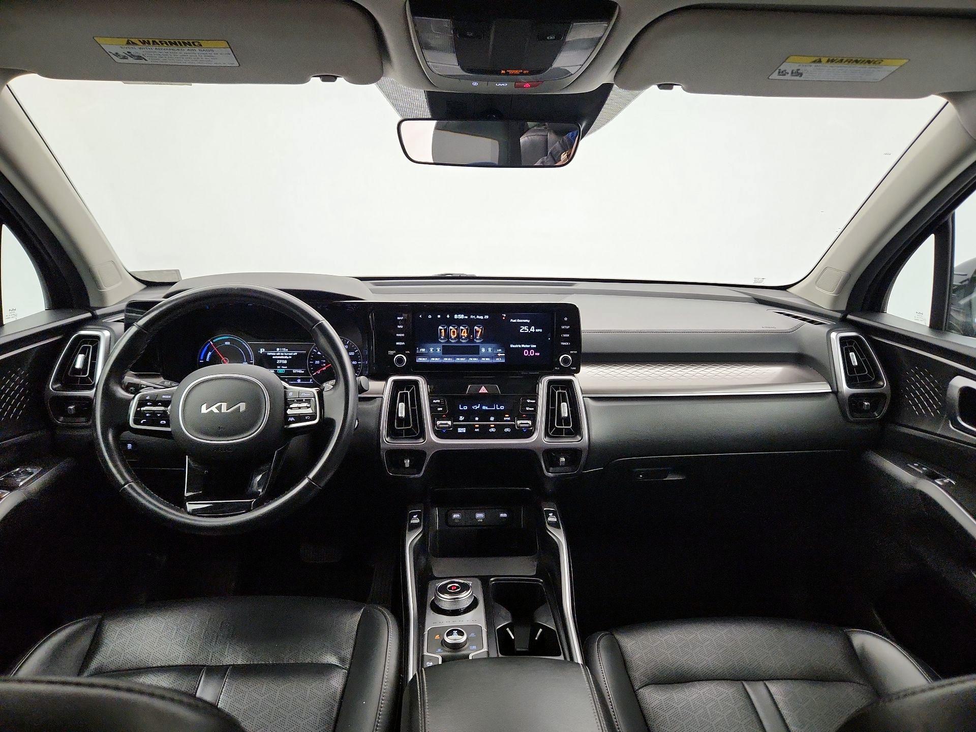 Thumbnail: 2022 Kia Sorento - 9