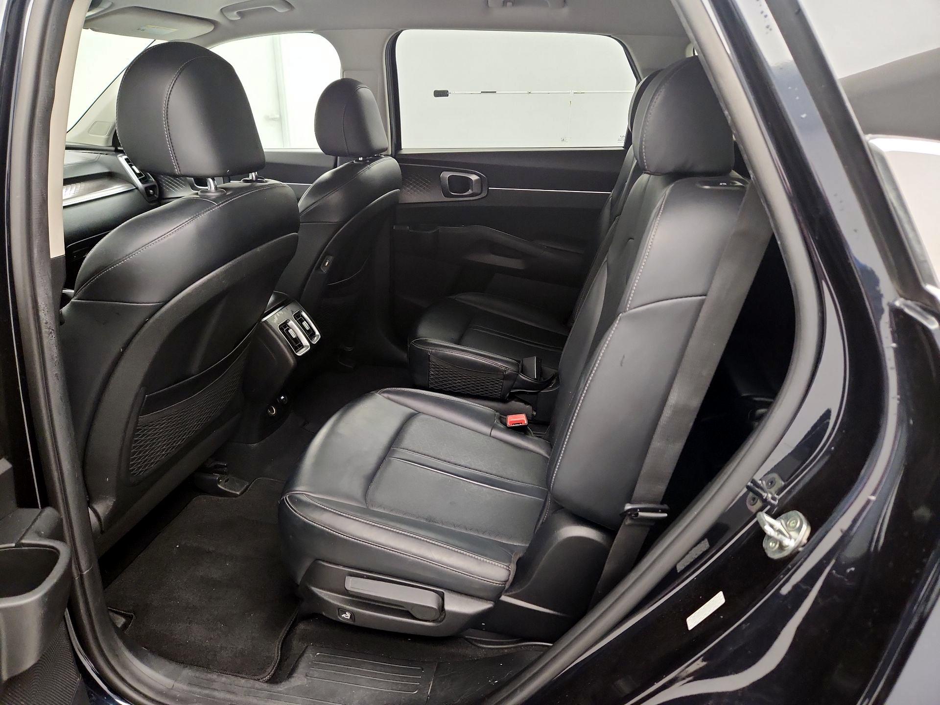 Thumbnail: 2022 Kia Sorento - 19