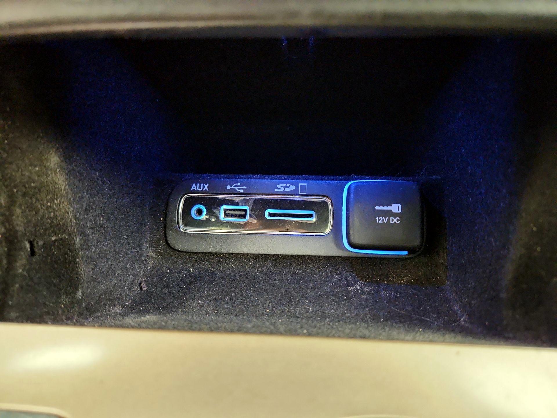 Thumbnail: 2017 Jeep Grand Cherokee - 18