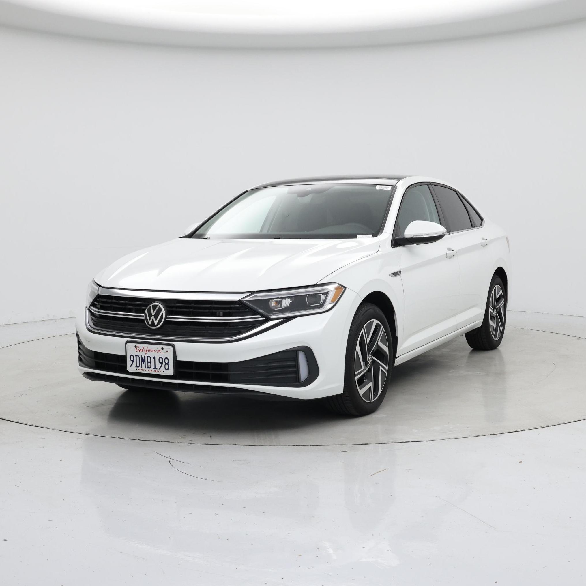 Thumbnail: 2023 Volkswagen Jetta - 4
