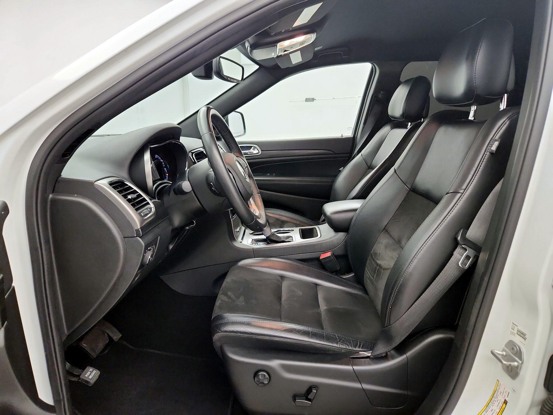 Thumbnail: 2019 Jeep Grand Cherokee - 11