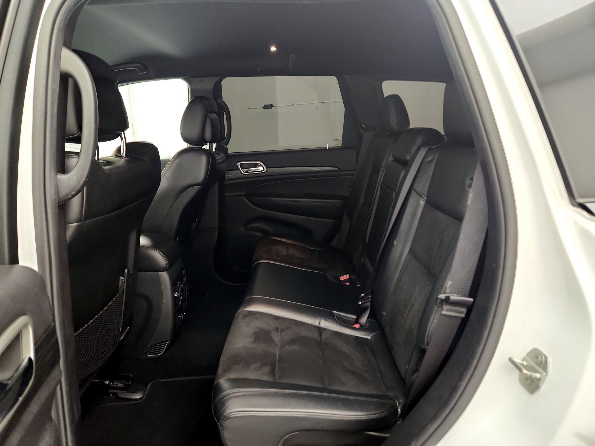 Thumbnail: 2019 Jeep Grand Cherokee - 20