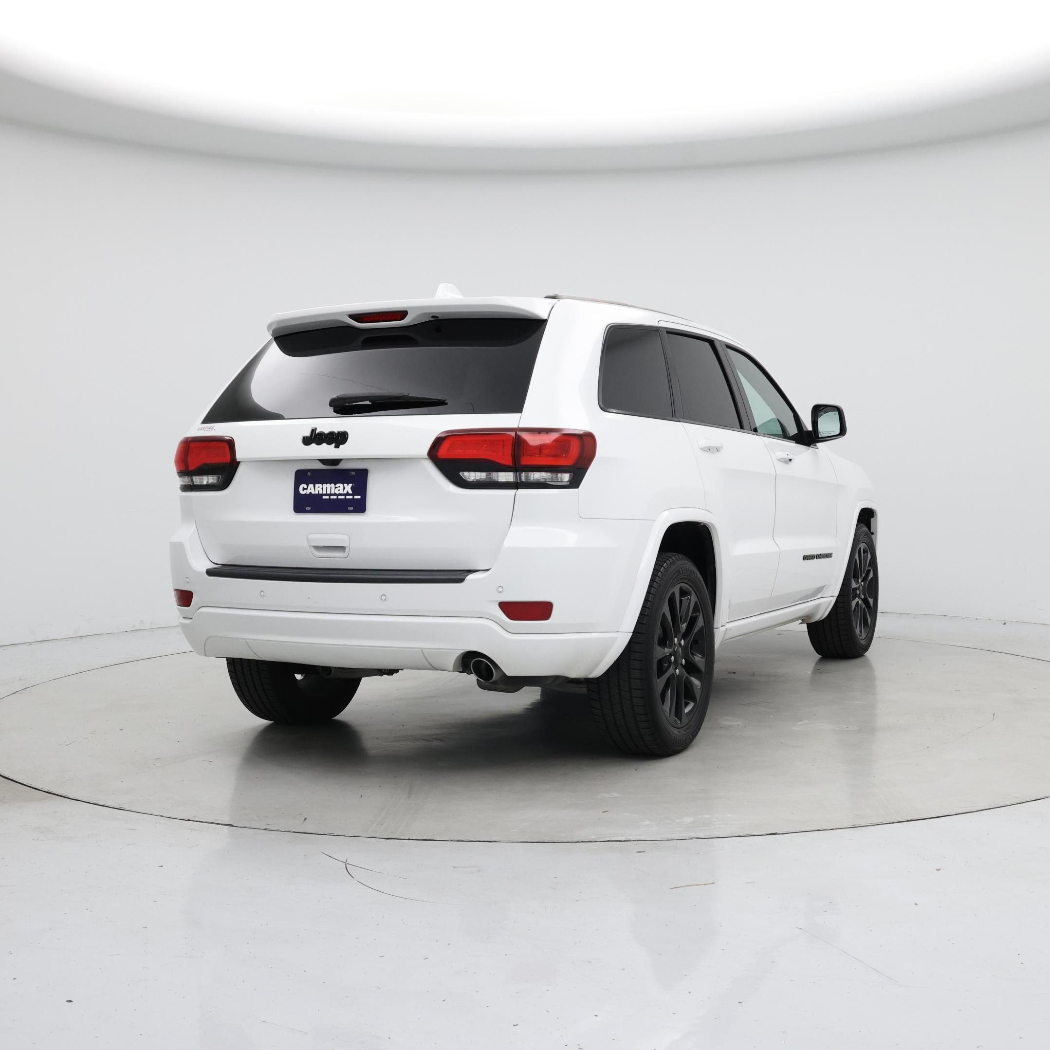 Thumbnail: 2019 Jeep Grand Cherokee - 8