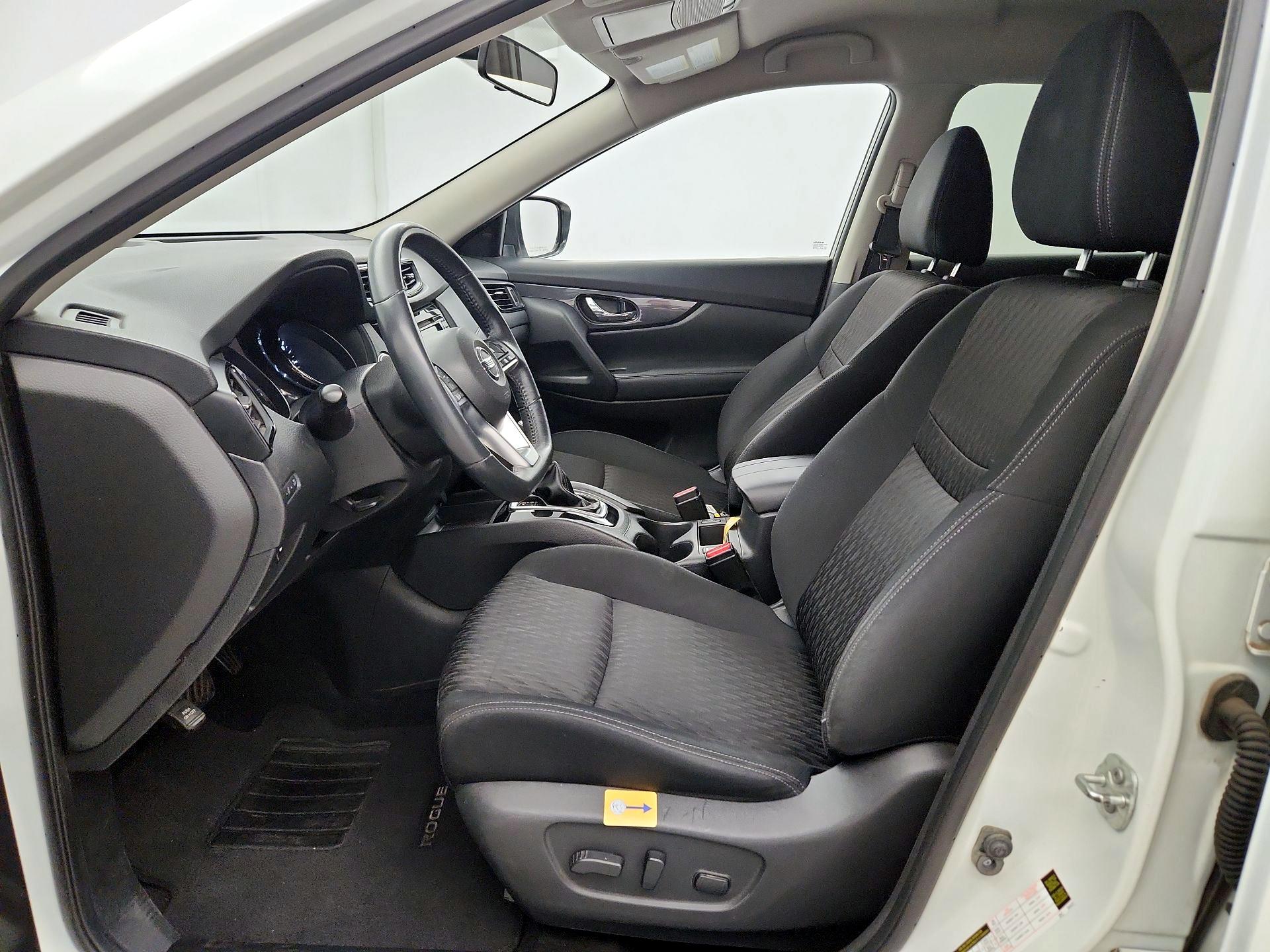 Thumbnail: 2018 Nissan Rogue - 11