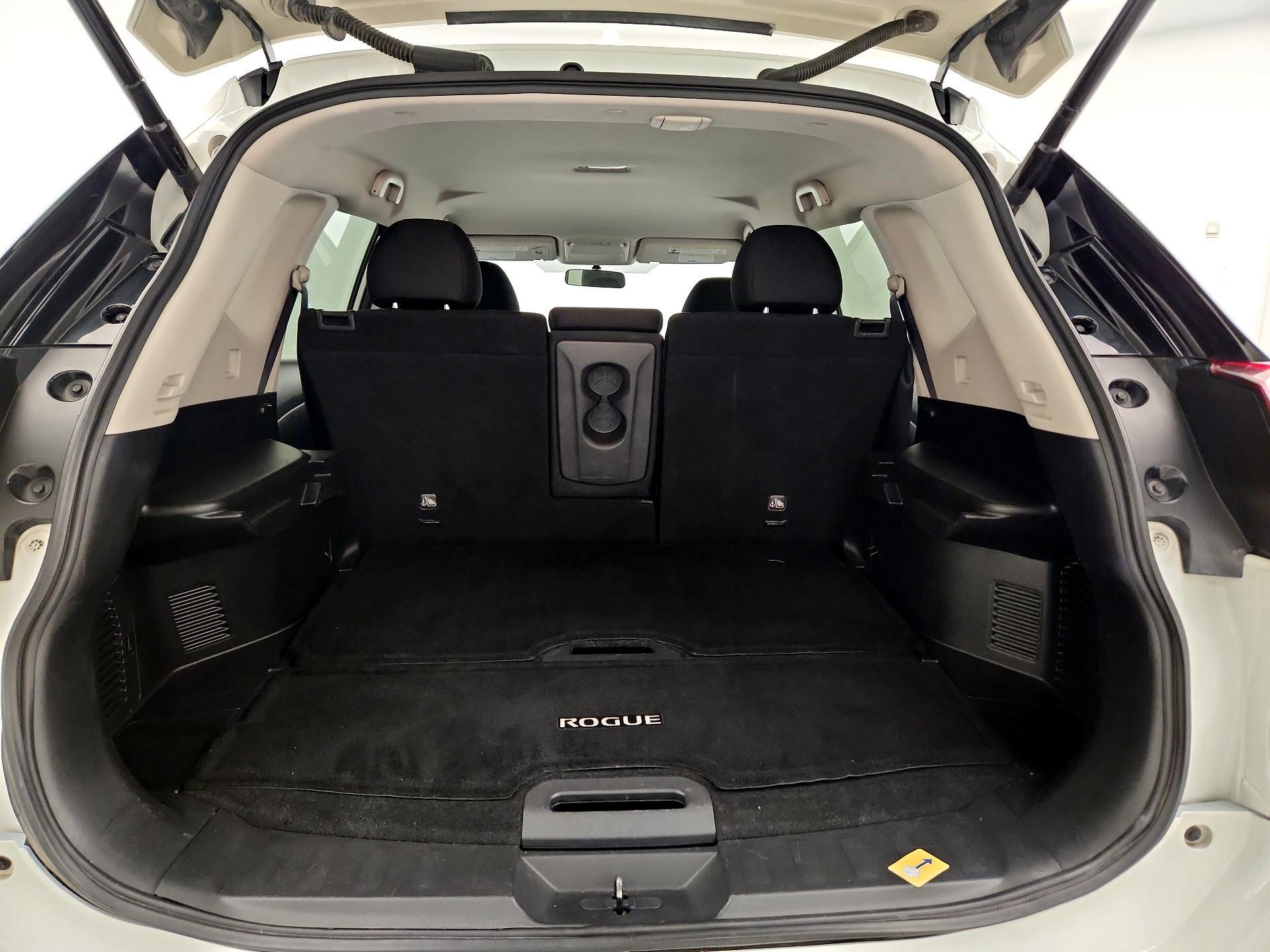 Thumbnail: 2018 Nissan Rogue - 20