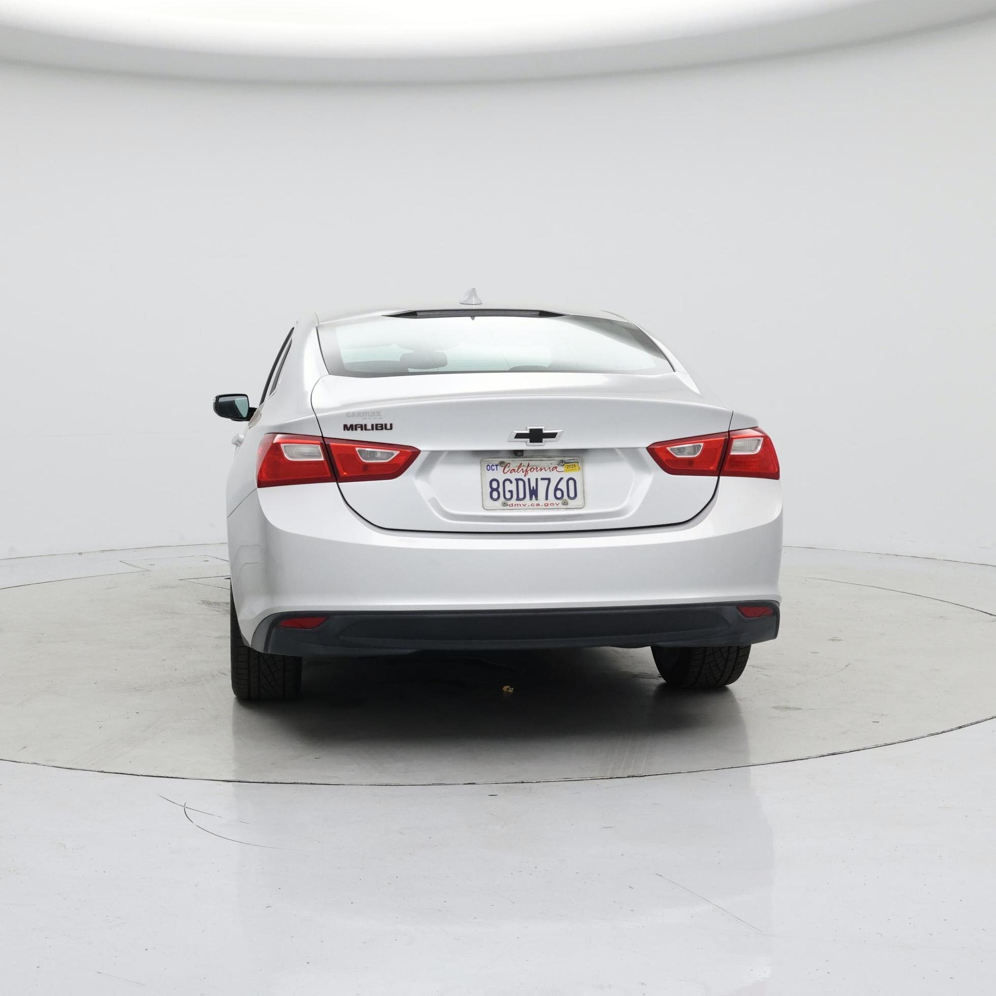 Thumbnail: 2018 Chevrolet Malibu - 6
