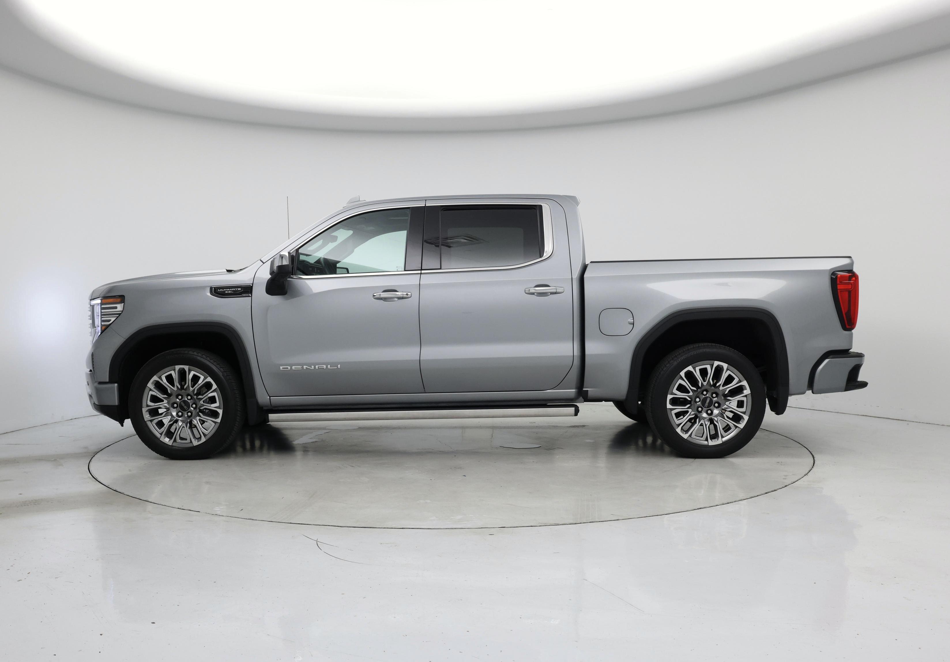 Thumbnail: 2023 GMC Sierra 1500 - 3