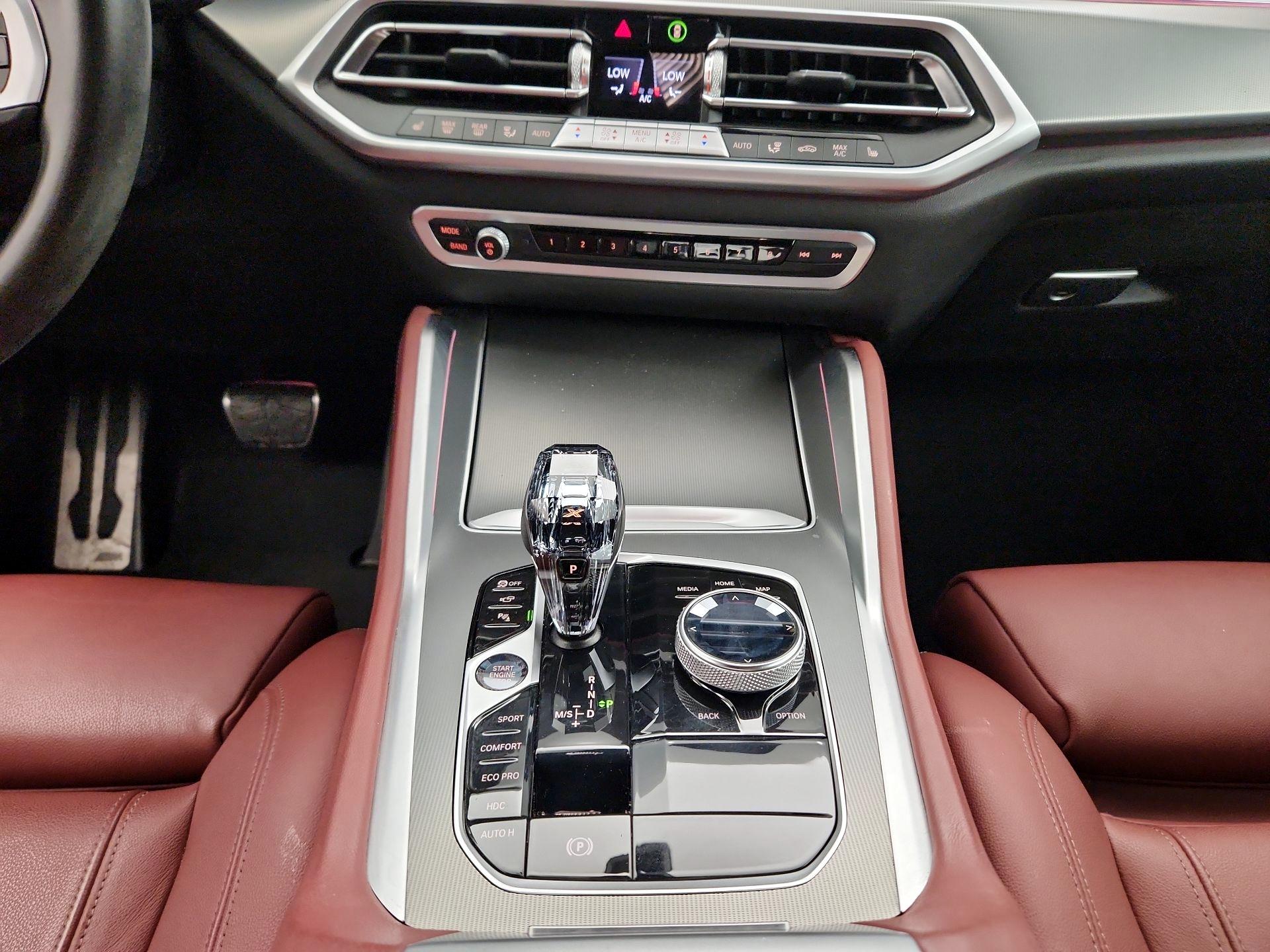 Thumbnail: 2022 BMW X6 - 18