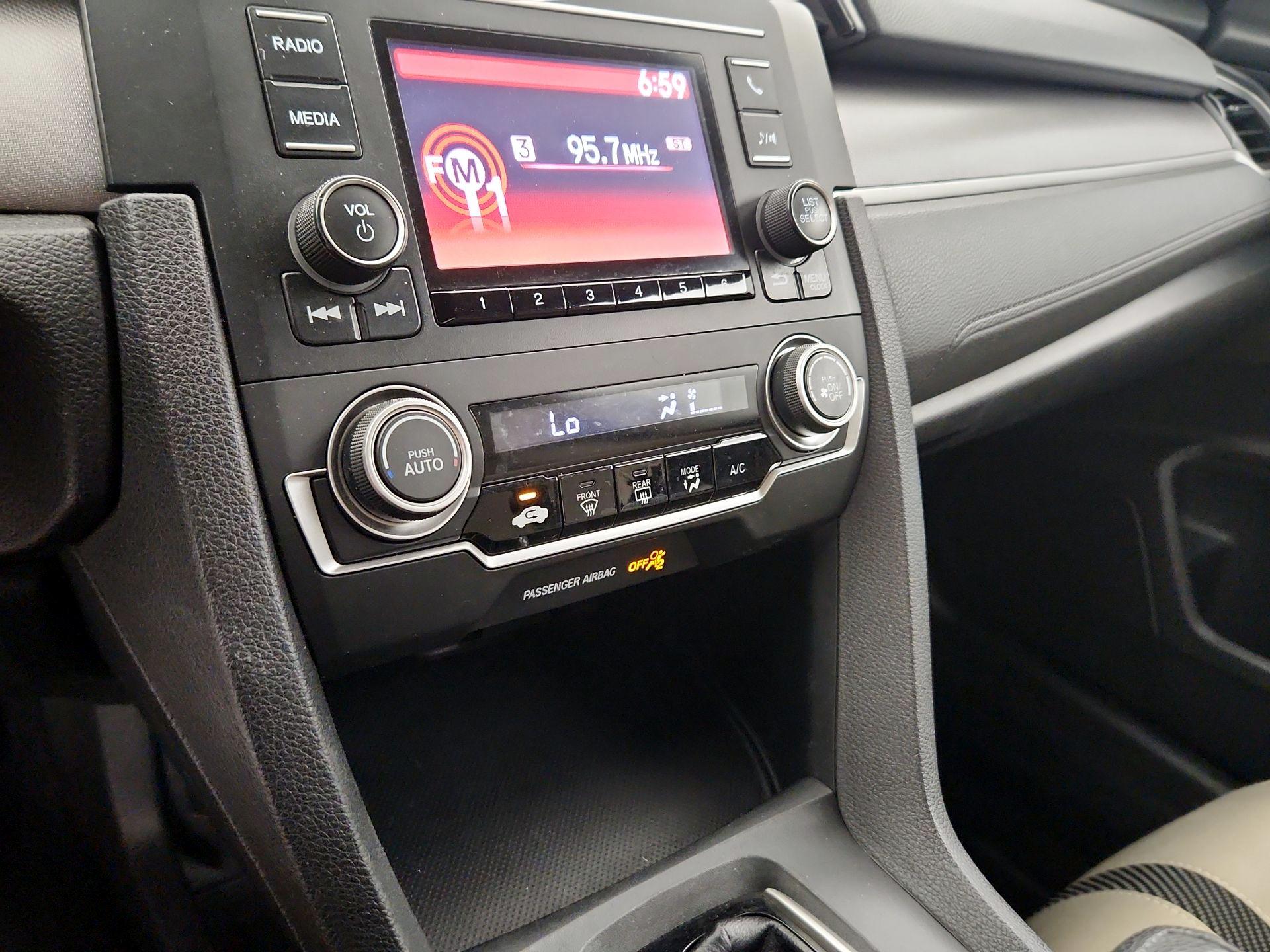 Thumbnail: 2017 Honda Civic - 15