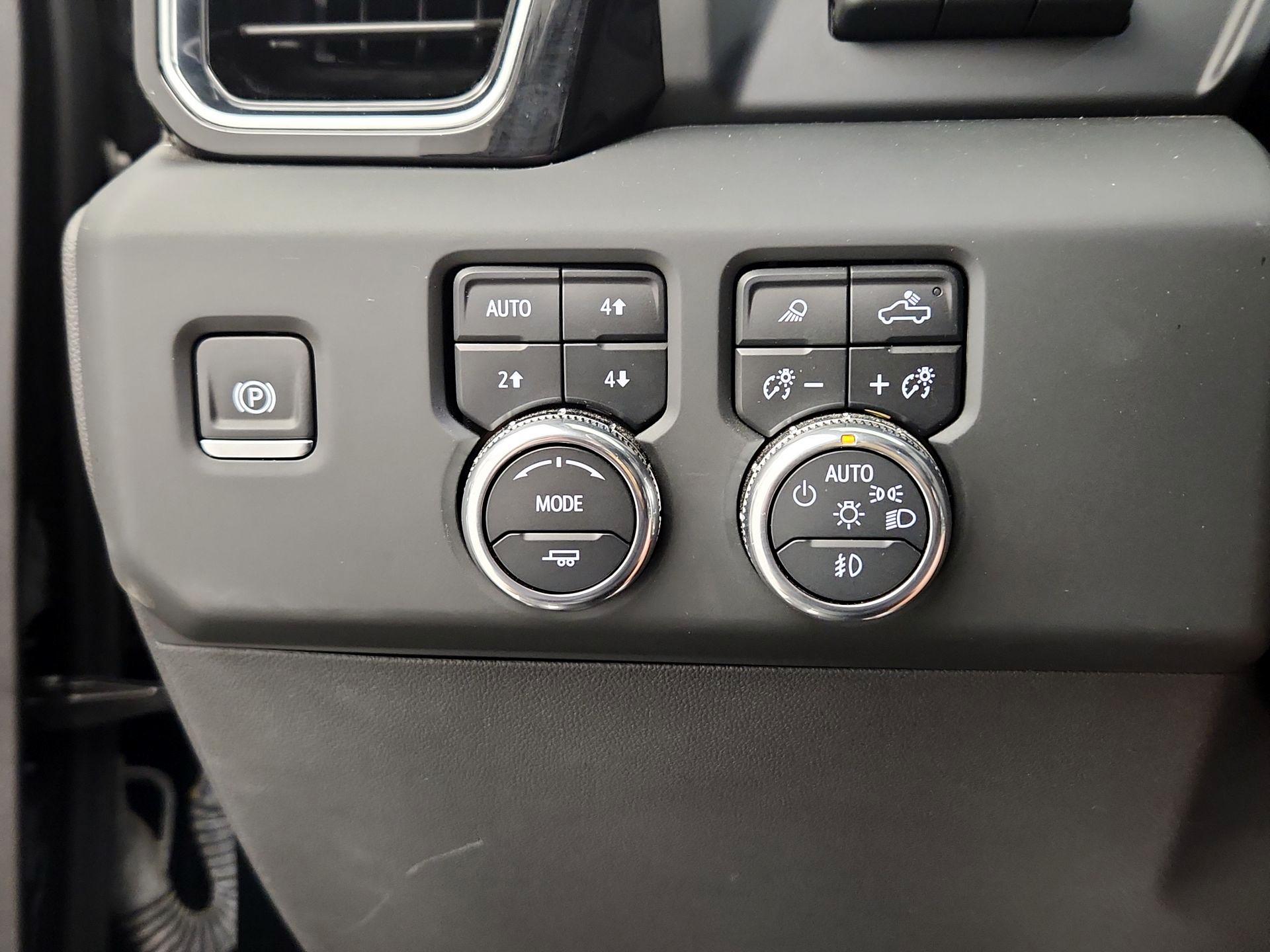 Thumbnail: 2024 GMC Sierra 1500 - 13