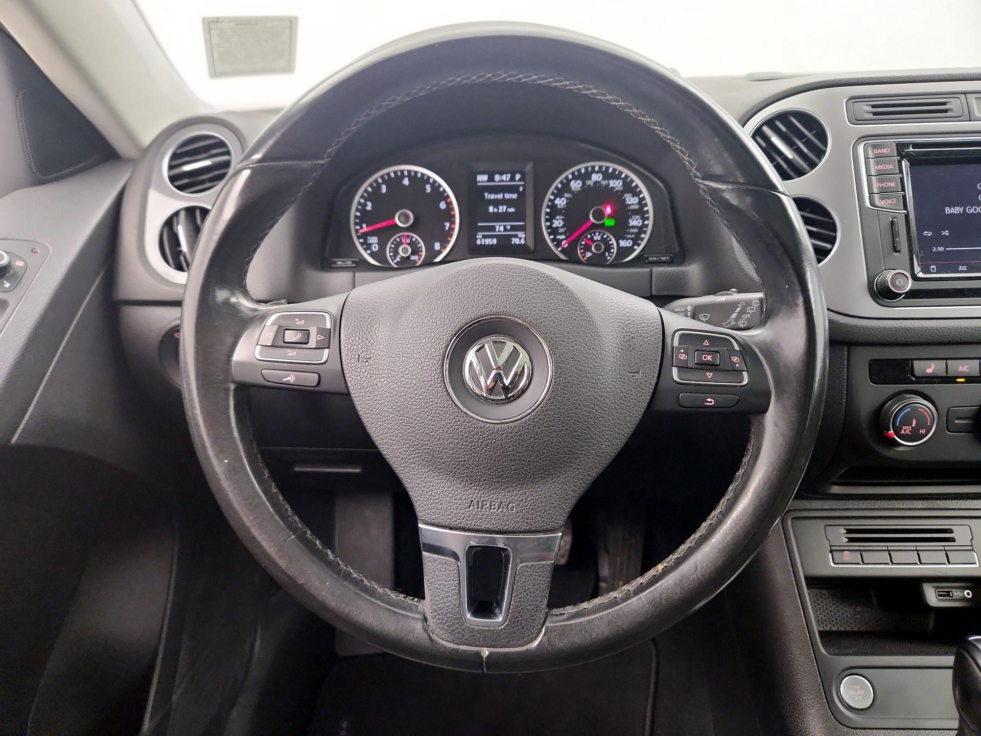 Thumbnail: 2017 Volkswagen Tiguan - 10