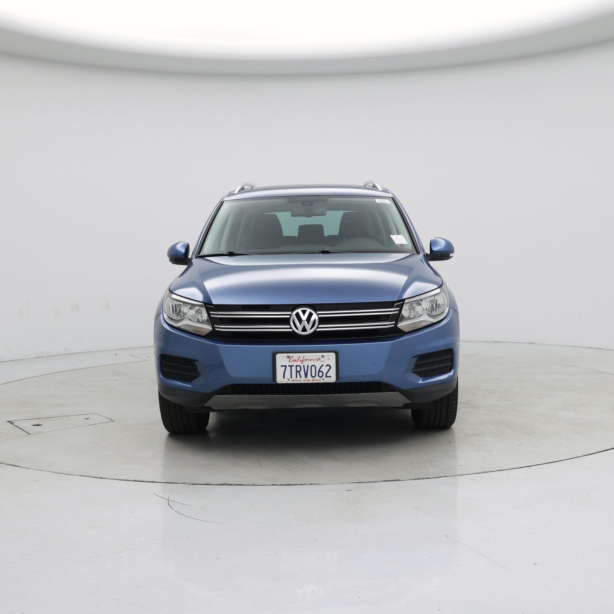 Thumbnail: 2017 Volkswagen Tiguan - 5