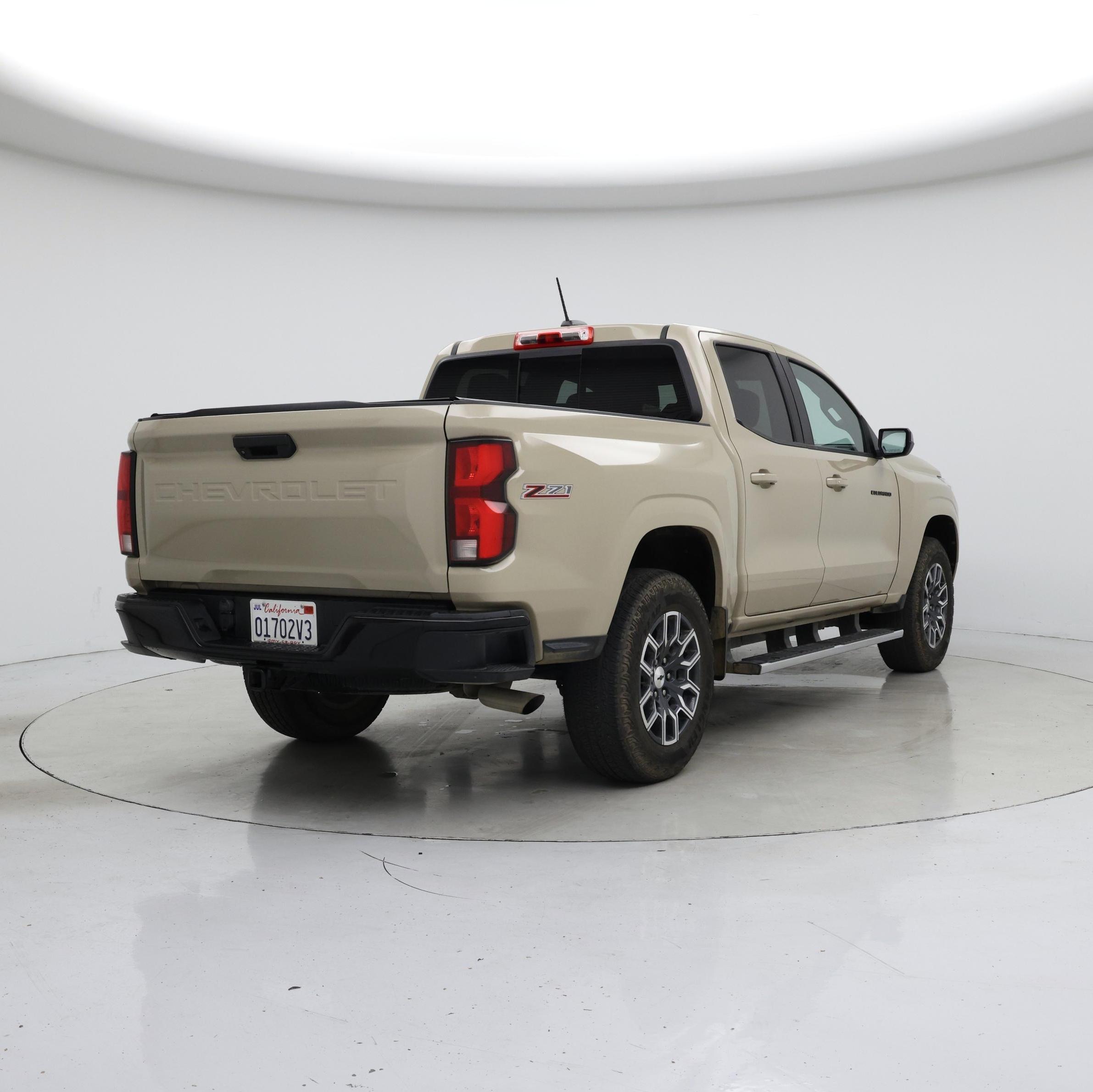 Thumbnail: 2023 Chevrolet Colorado - 8