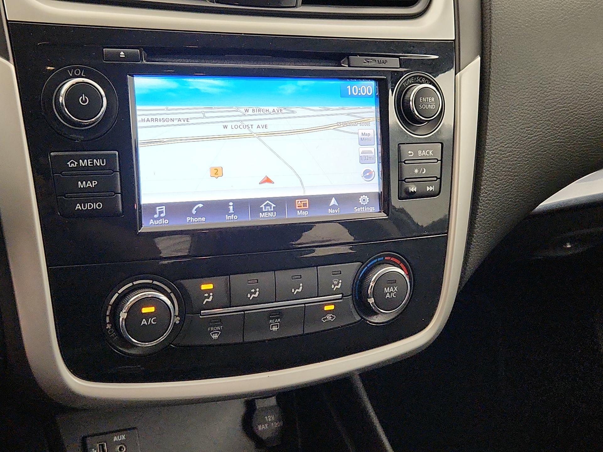 Thumbnail: 2018 Nissan Altima - 14