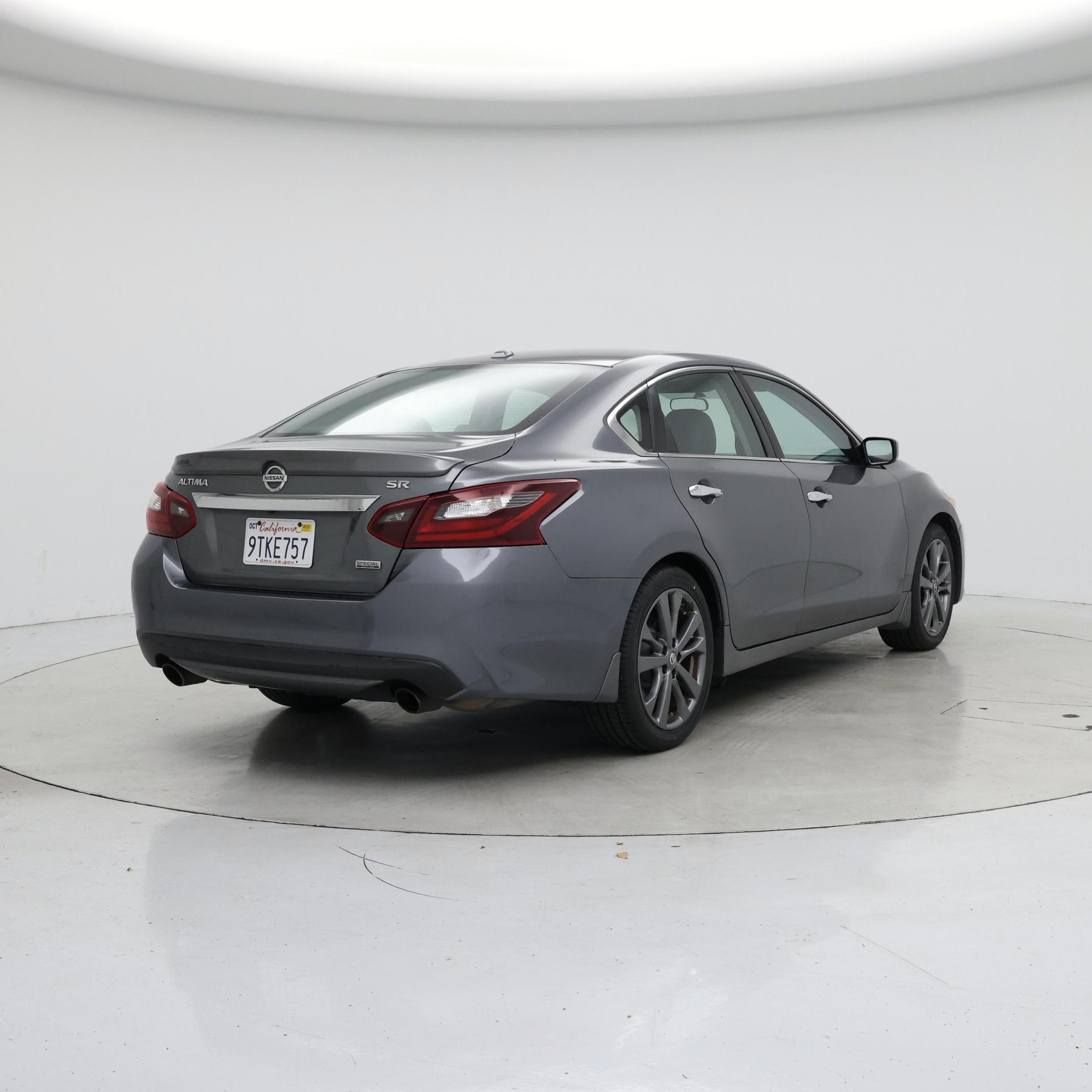 Thumbnail: 2018 Nissan Altima - 8