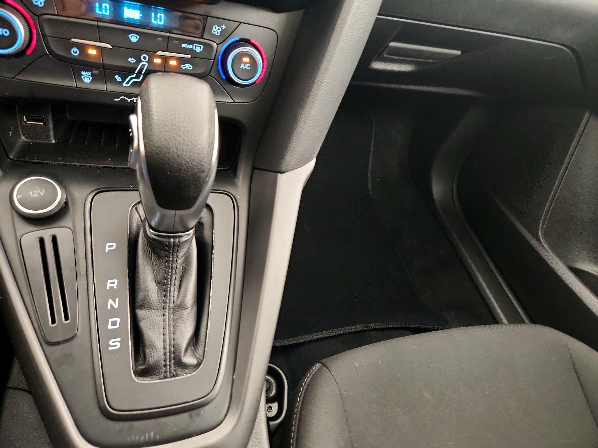 Thumbnail: 2018 Ford Focus - 17