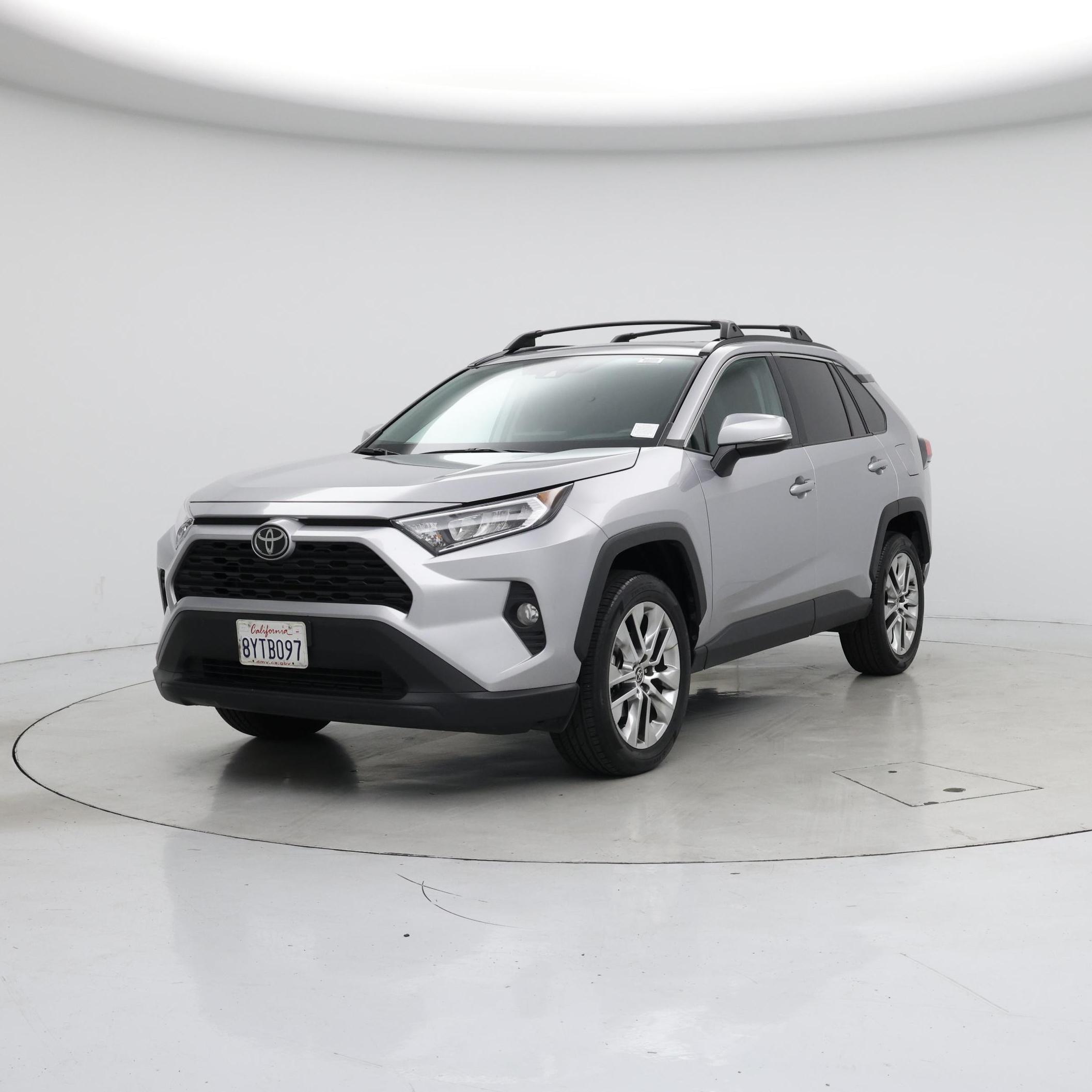 Thumbnail: 2021 Toyota RAV4 - 4