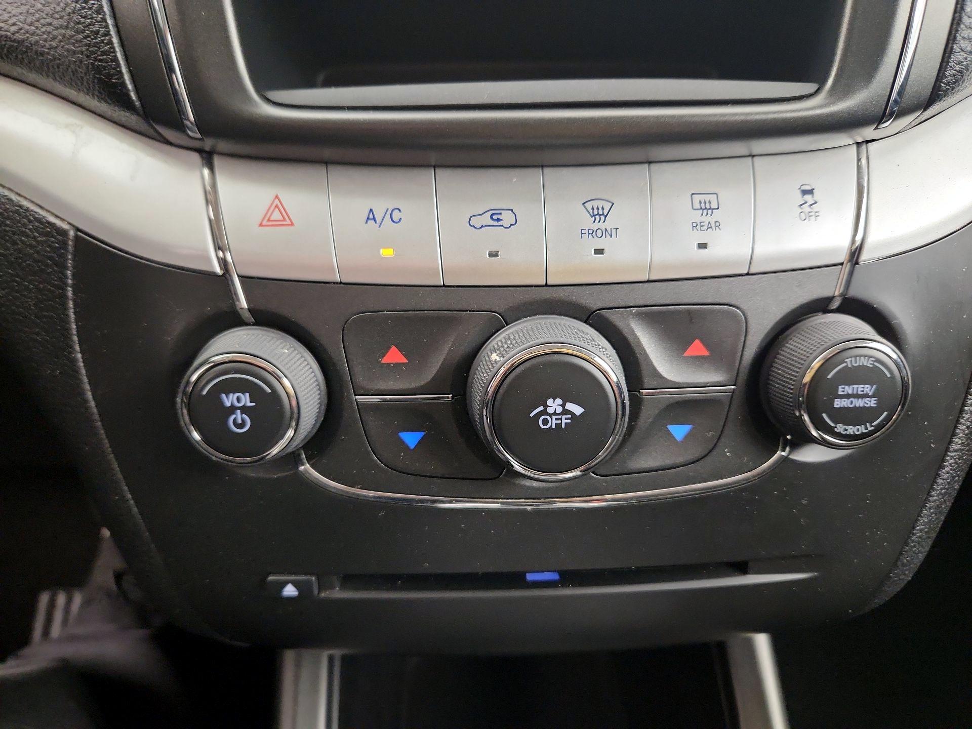 Thumbnail: 2019 Dodge Journey - 16