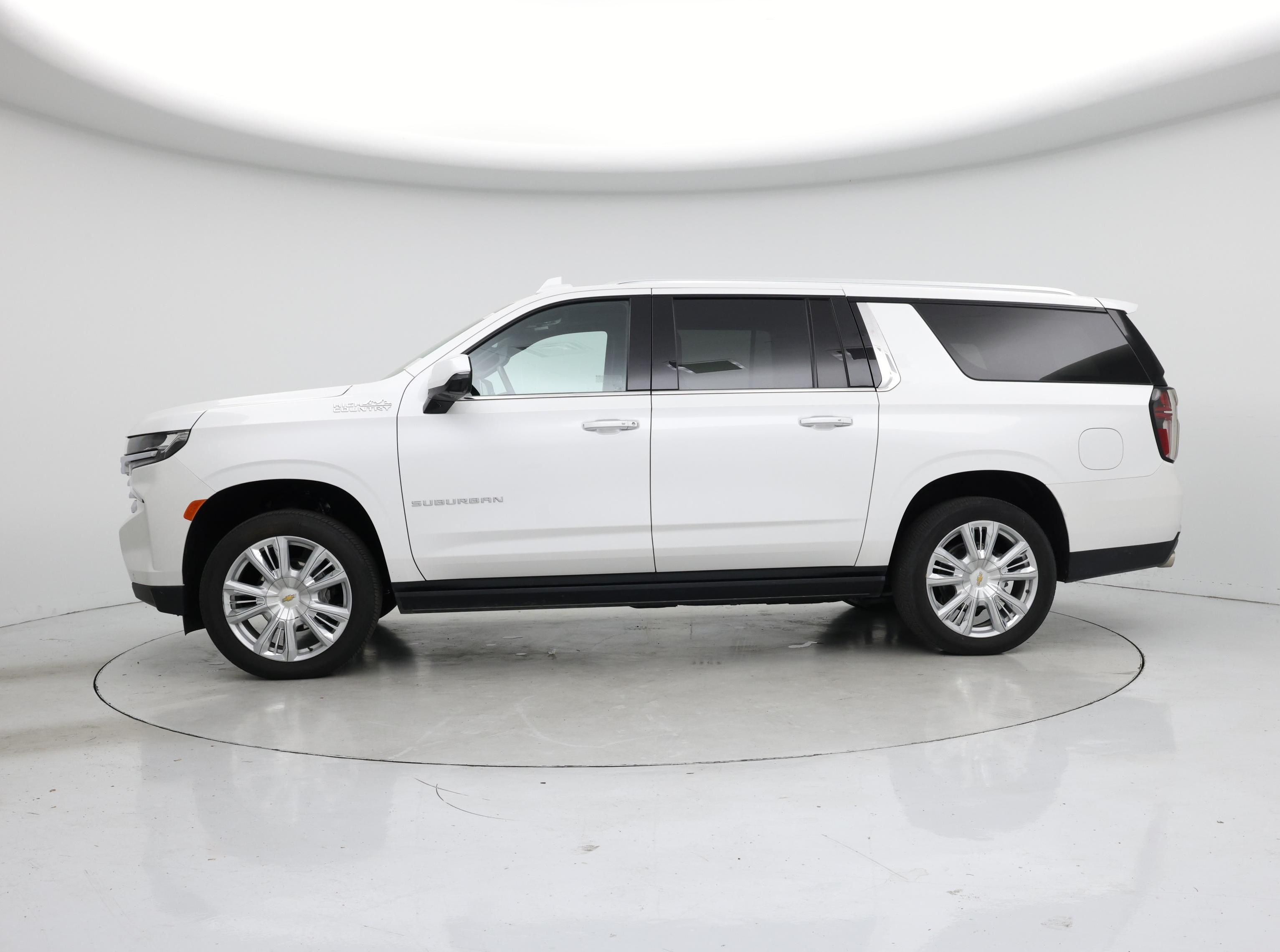 Thumbnail: 2024 Chevrolet Suburban - 3