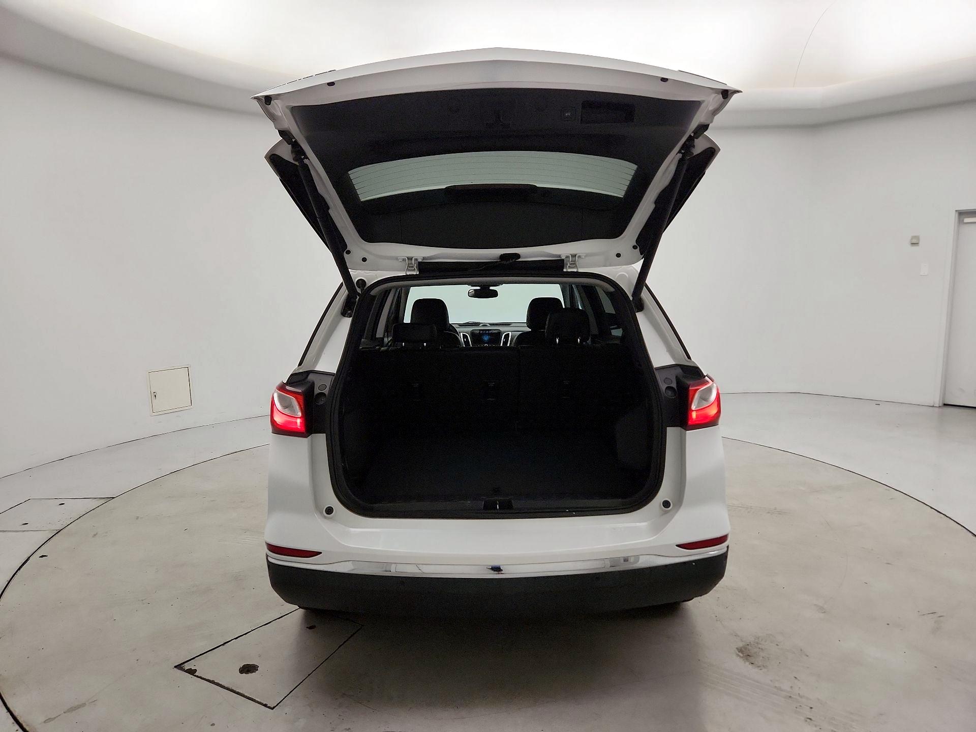 Thumbnail: 2018 Chevrolet Equinox - 20