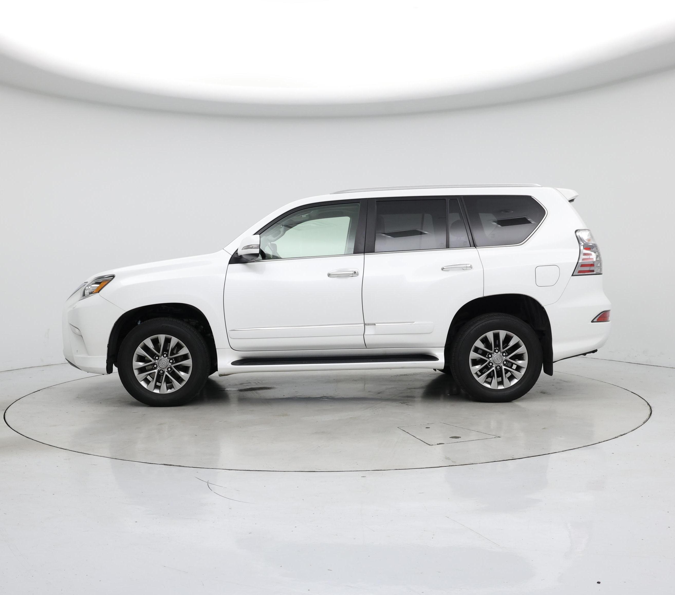 Thumbnail: 2018 Lexus GX - 3