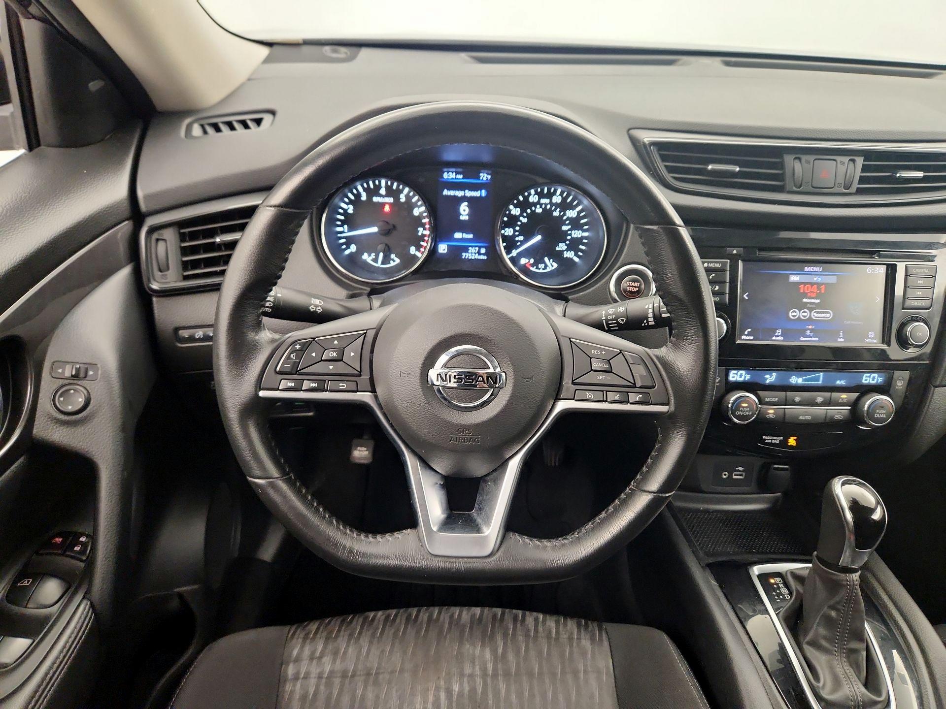 Thumbnail: 2019 Nissan Rogue - 10