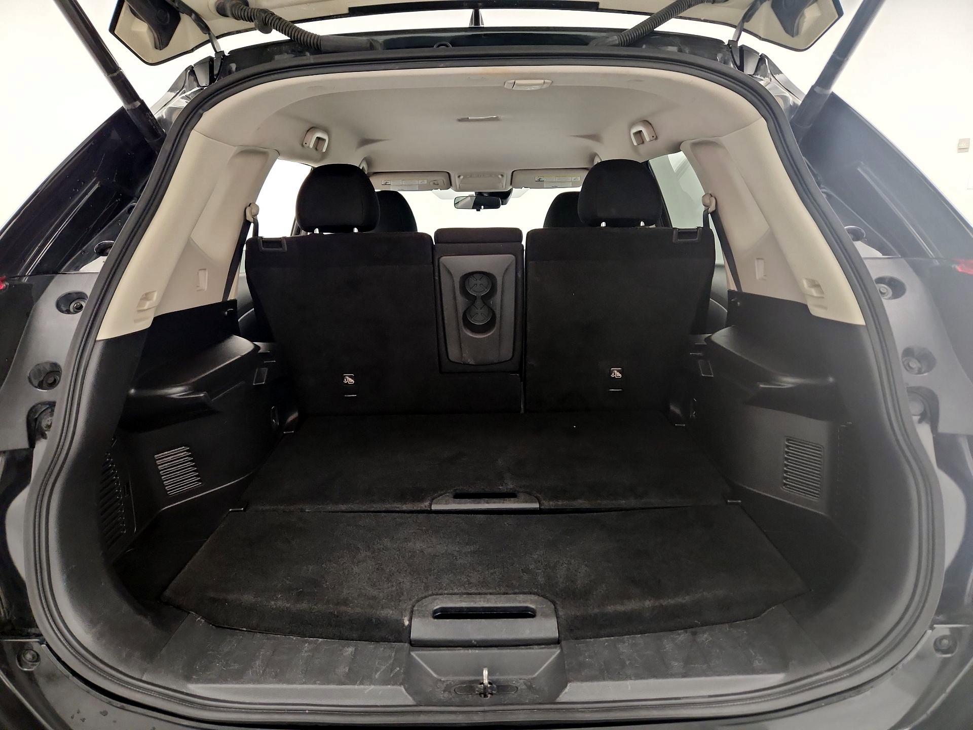 Thumbnail: 2019 Nissan Rogue - 20