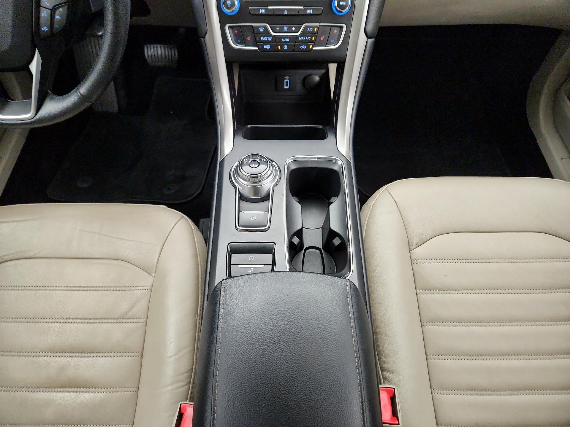 Thumbnail: 2017 Ford Fusion - 18