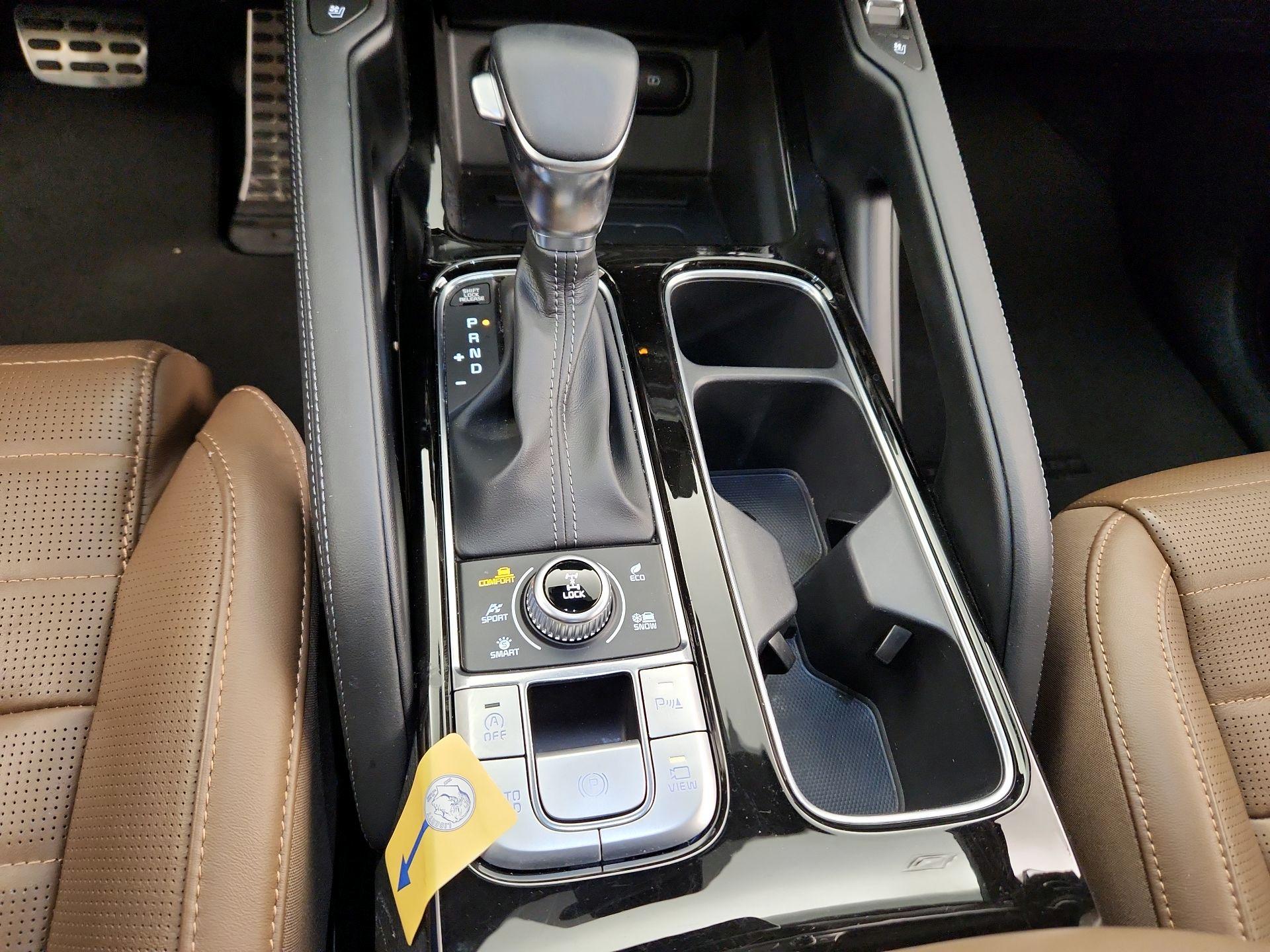 Thumbnail: 2021 Kia Telluride - 18