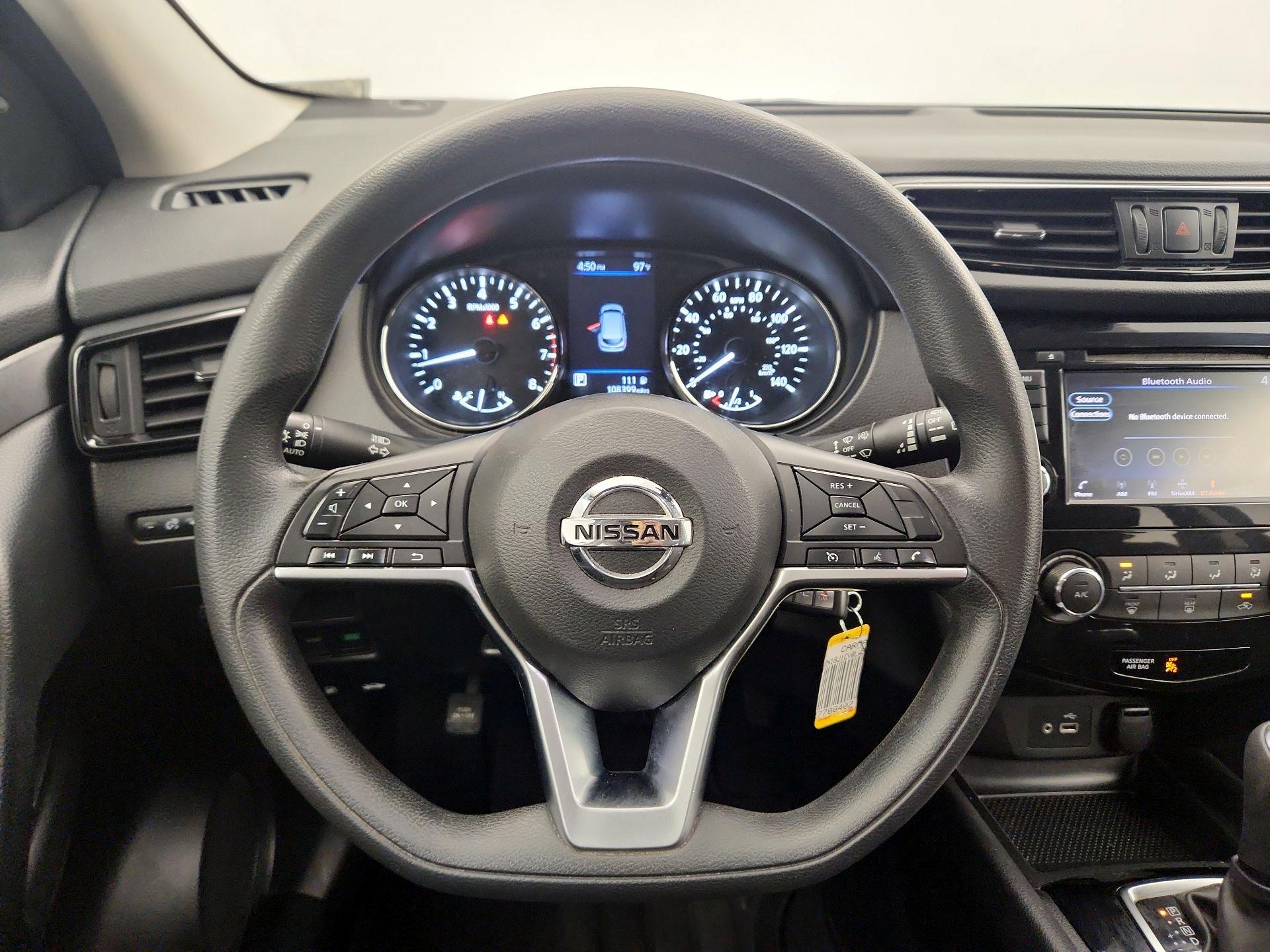 Thumbnail: 2020 Nissan Rogue Sport - 10