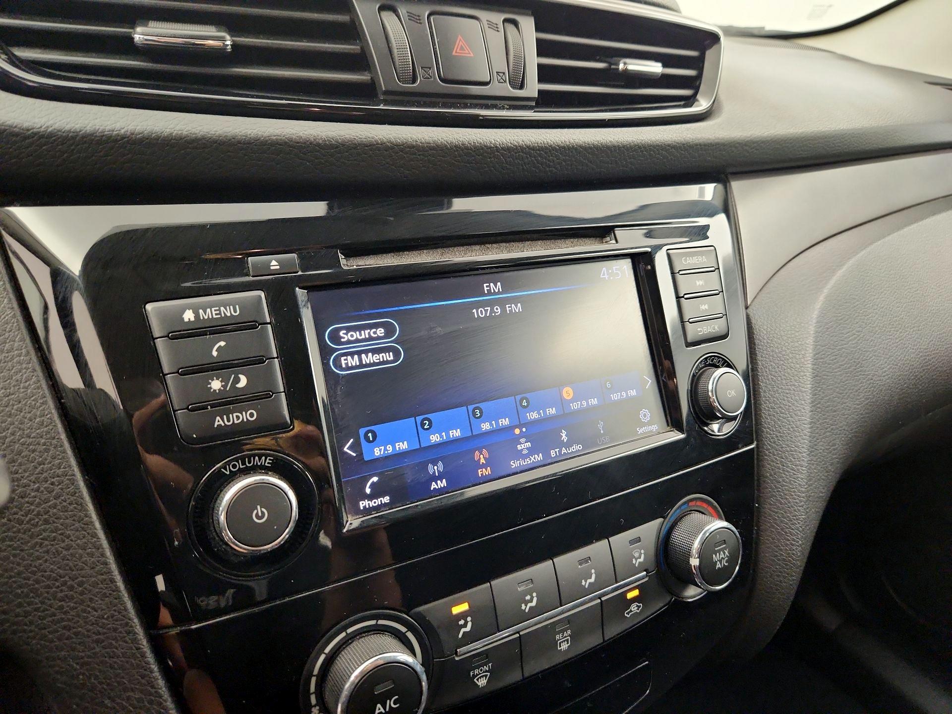 Thumbnail: 2020 Nissan Rogue Sport - 15