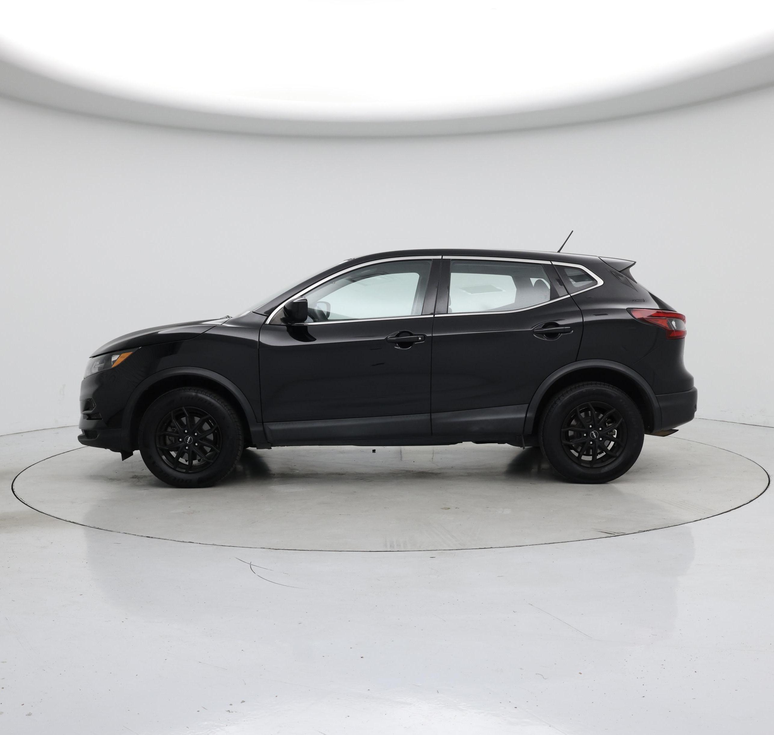Thumbnail: 2020 Nissan Rogue Sport - 3