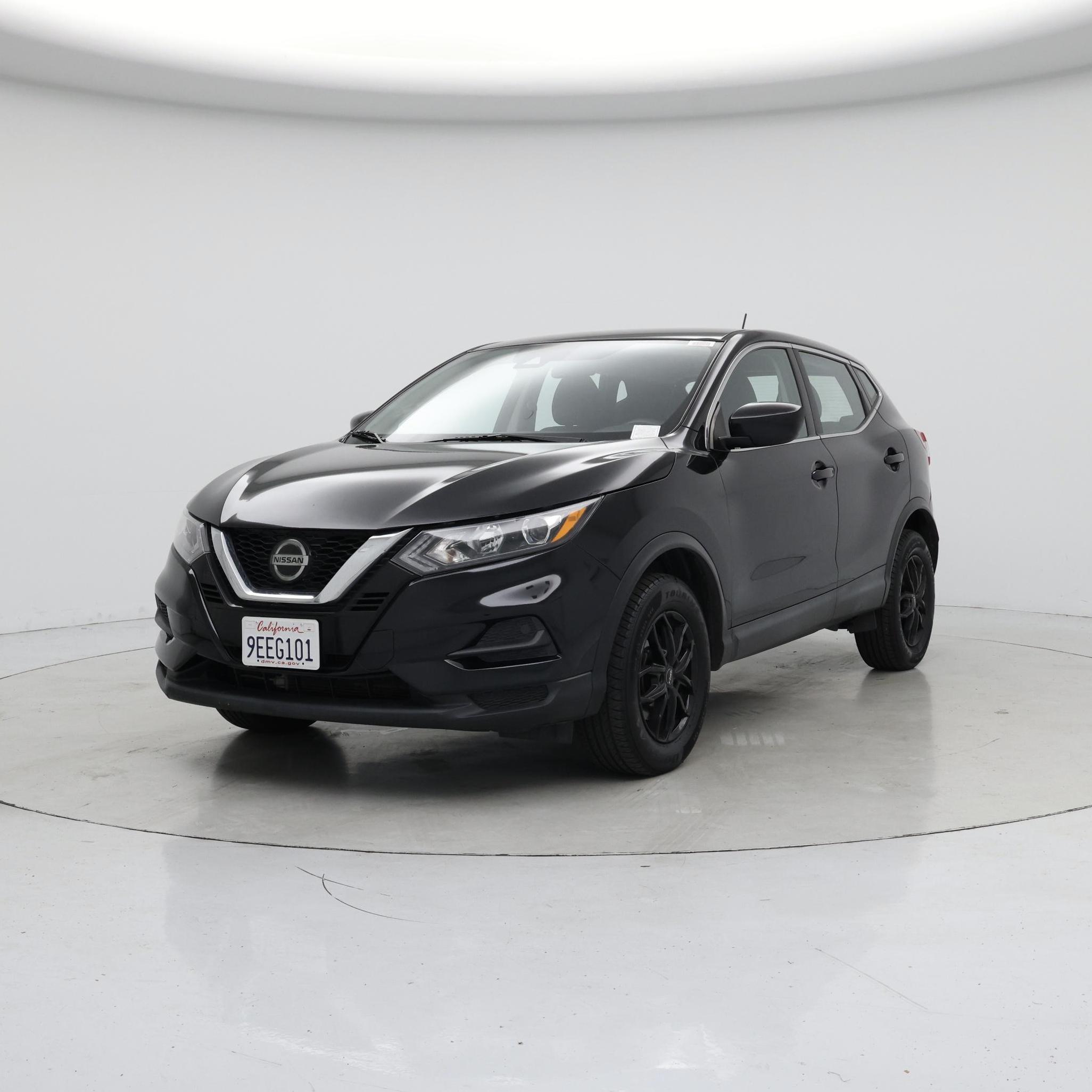 Thumbnail: 2020 Nissan Rogue Sport - 4