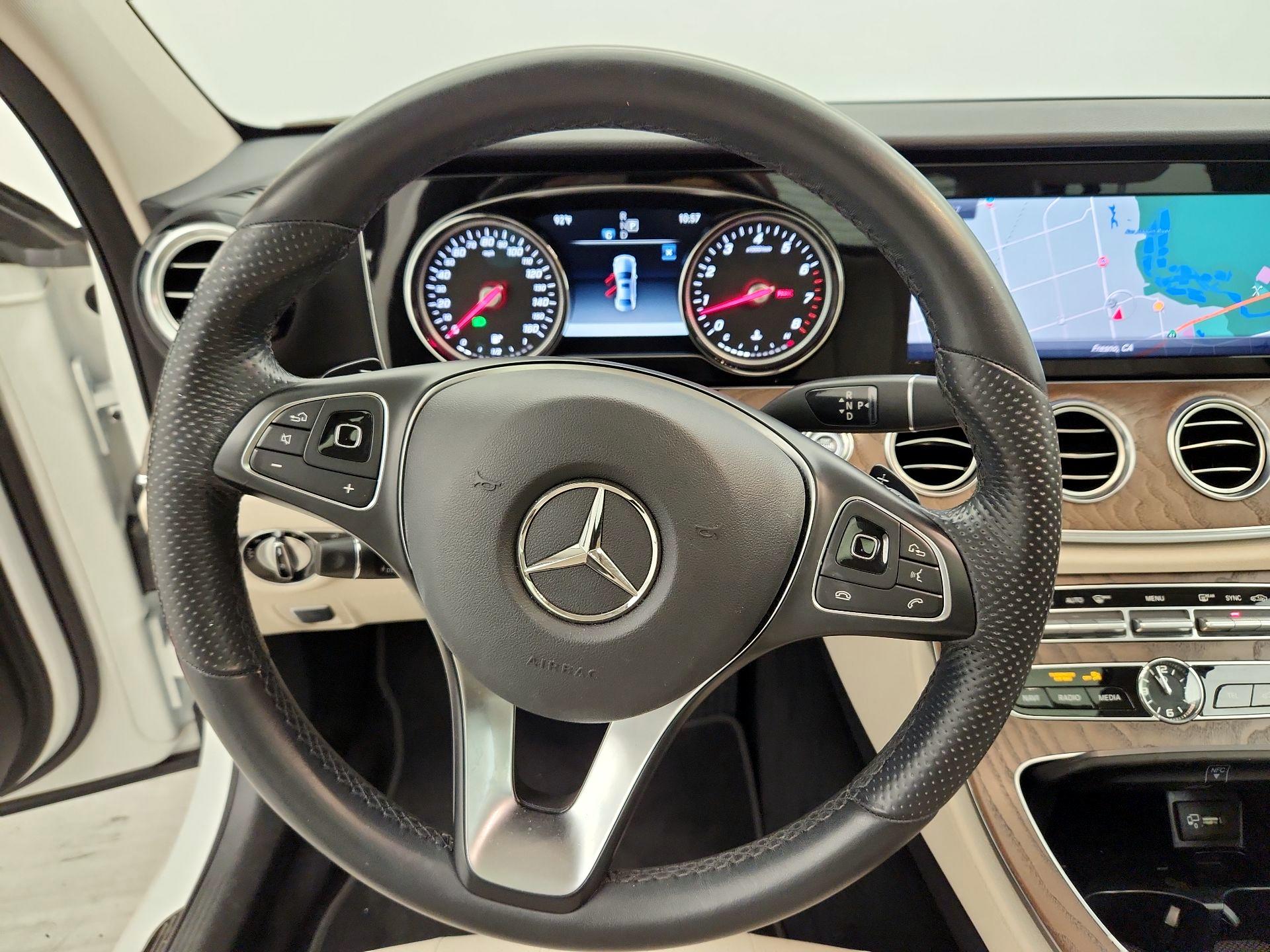 Thumbnail: 2018 Mercedes-Benz E-Class - 10