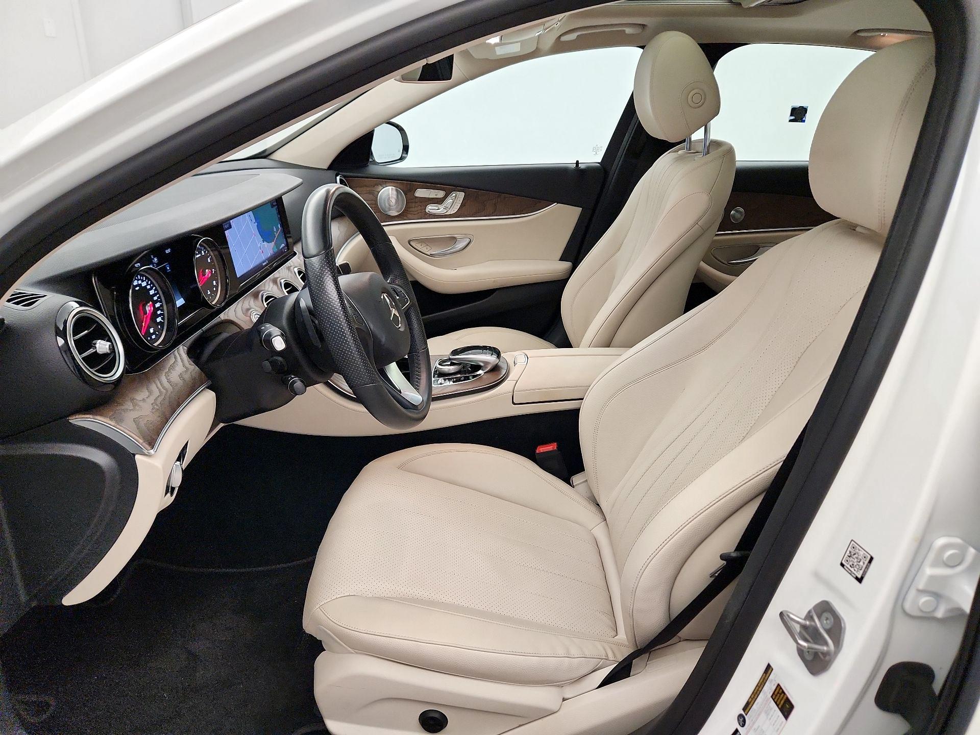 Thumbnail: 2018 Mercedes-Benz E-Class - 11