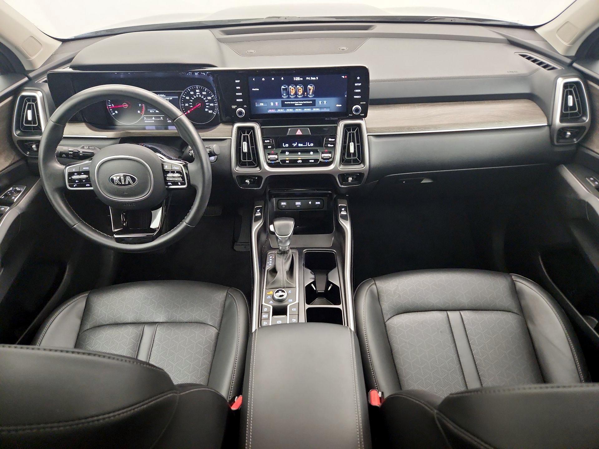 Thumbnail: 2021 Kia Sorento - 9