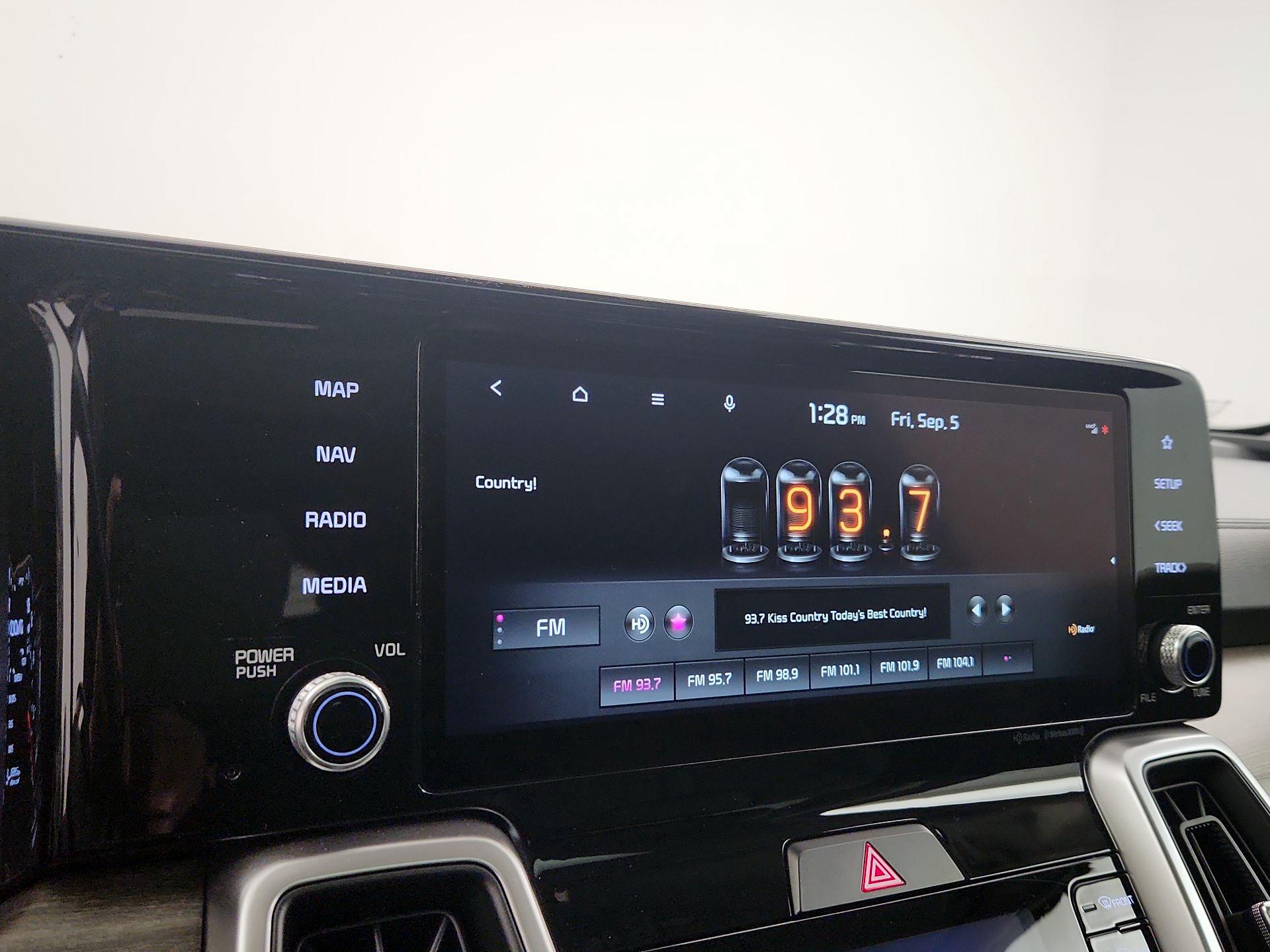 Thumbnail: 2021 Kia Sorento - 16