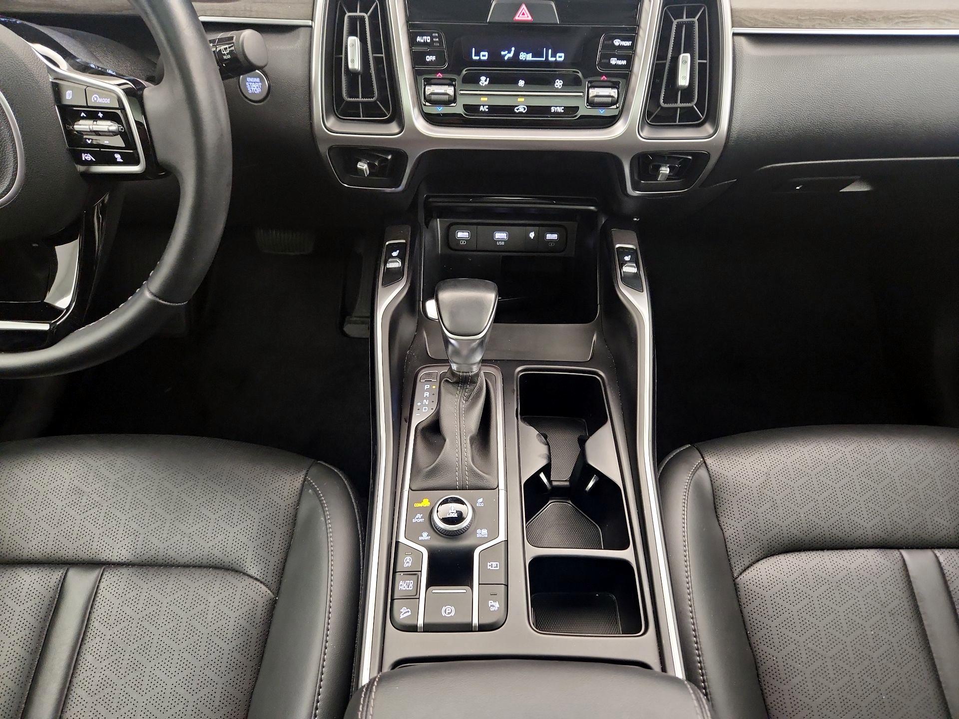 Thumbnail: 2021 Kia Sorento - 18