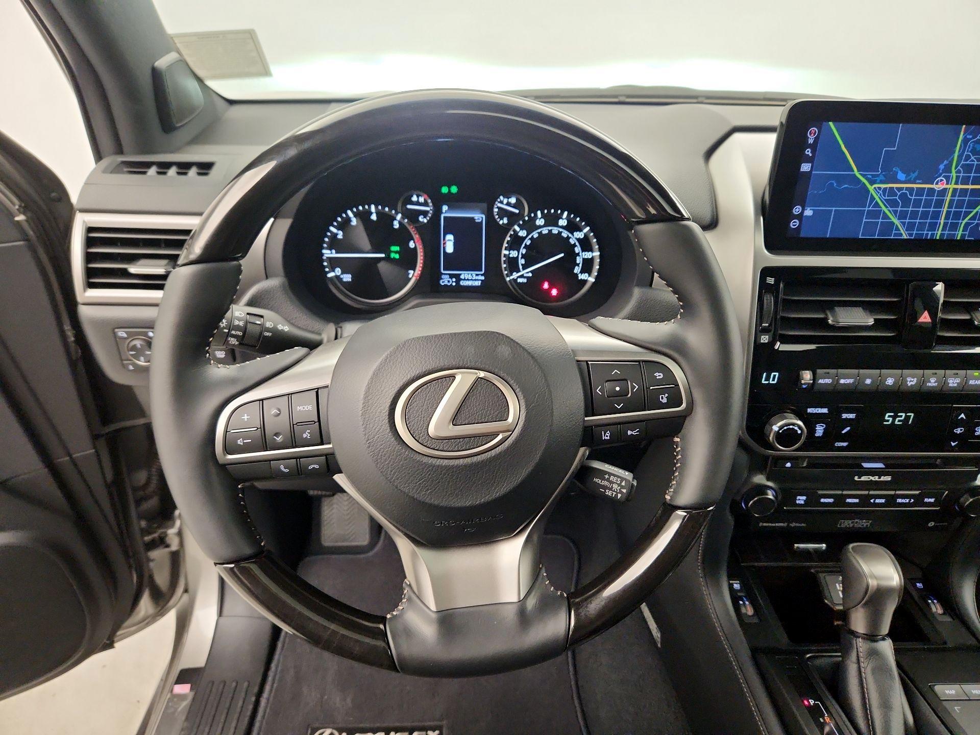 Thumbnail: 2023 Lexus GX - 10