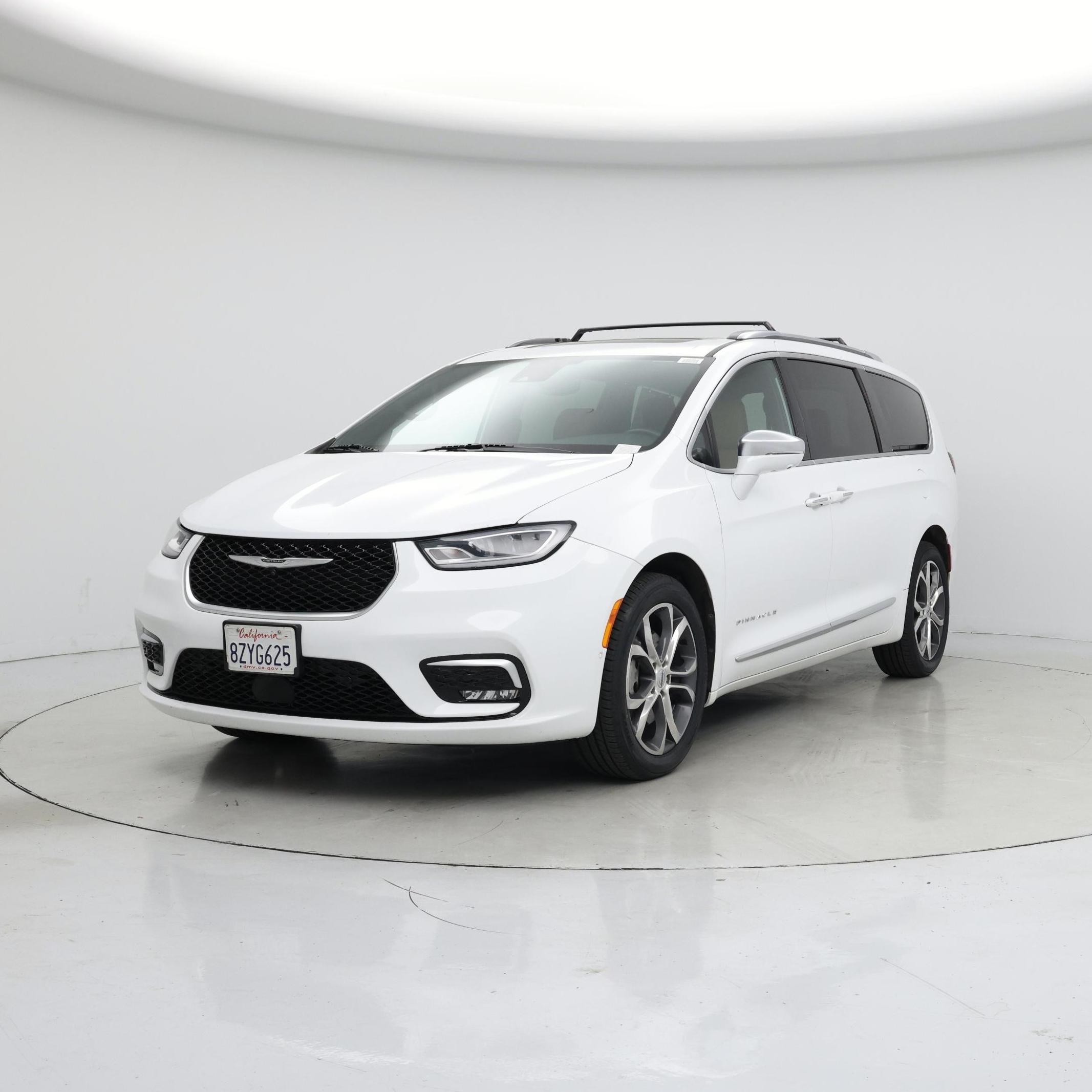 Thumbnail: 2021 Chrysler Pacifica - 4