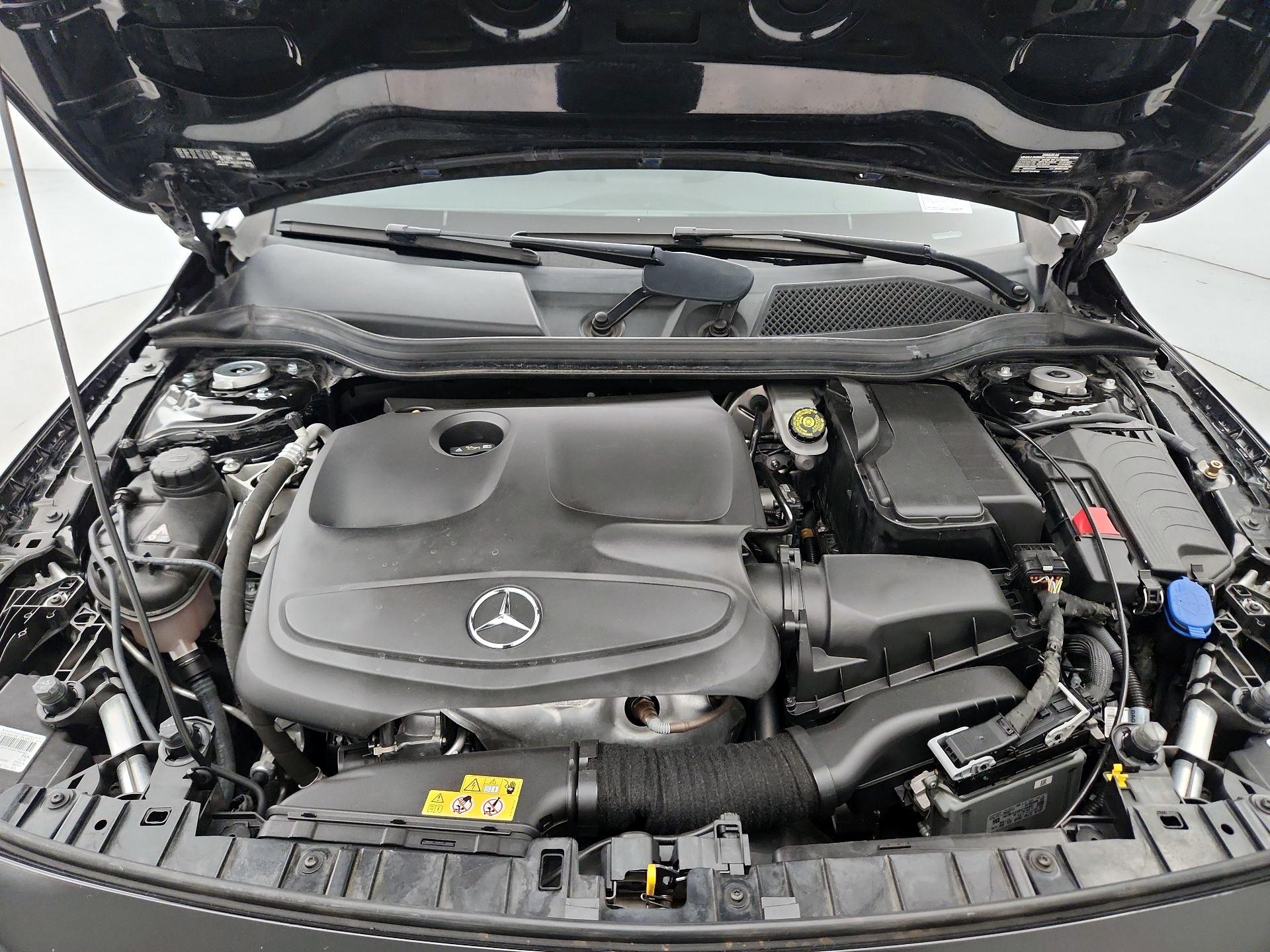 Thumbnail: 2018 Mercedes-Benz GLA - 20