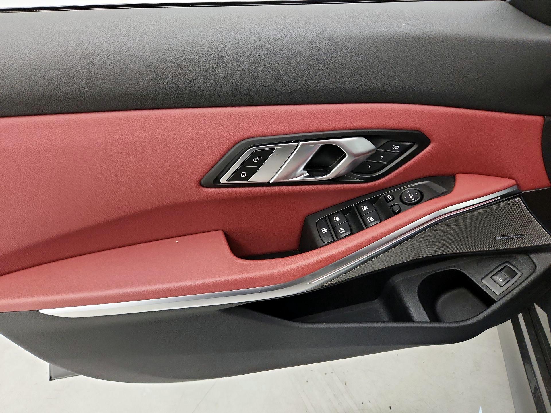 Thumbnail: 2022 BMW 3 Series - 12