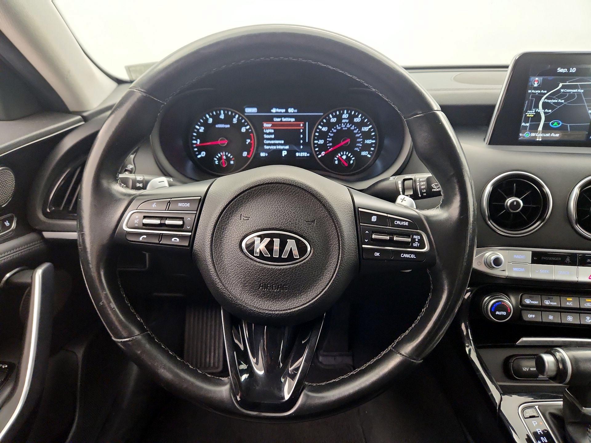 Thumbnail: 2018 Kia Stinger - 10