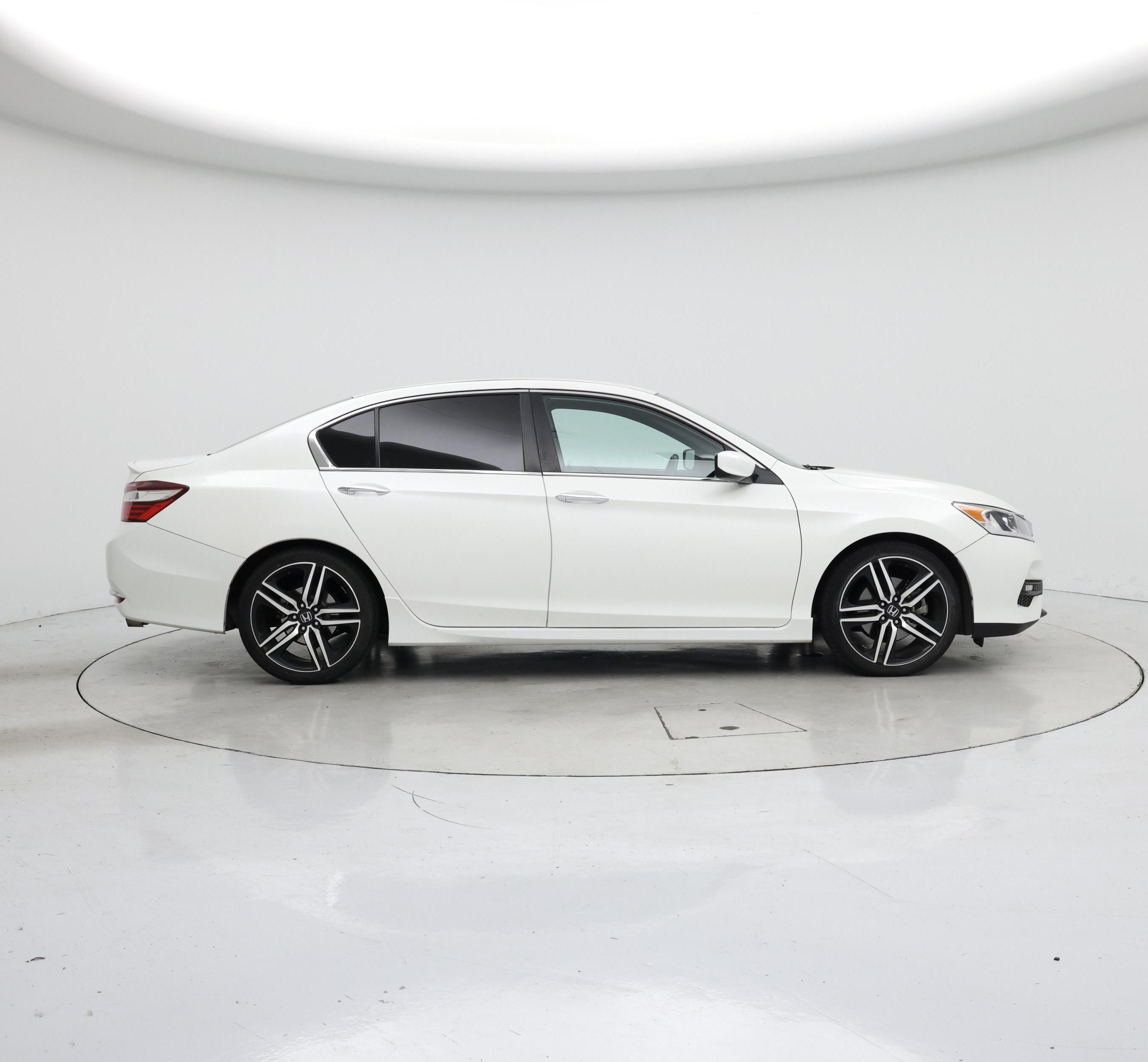 Thumbnail: 2017 Honda Accord - 7