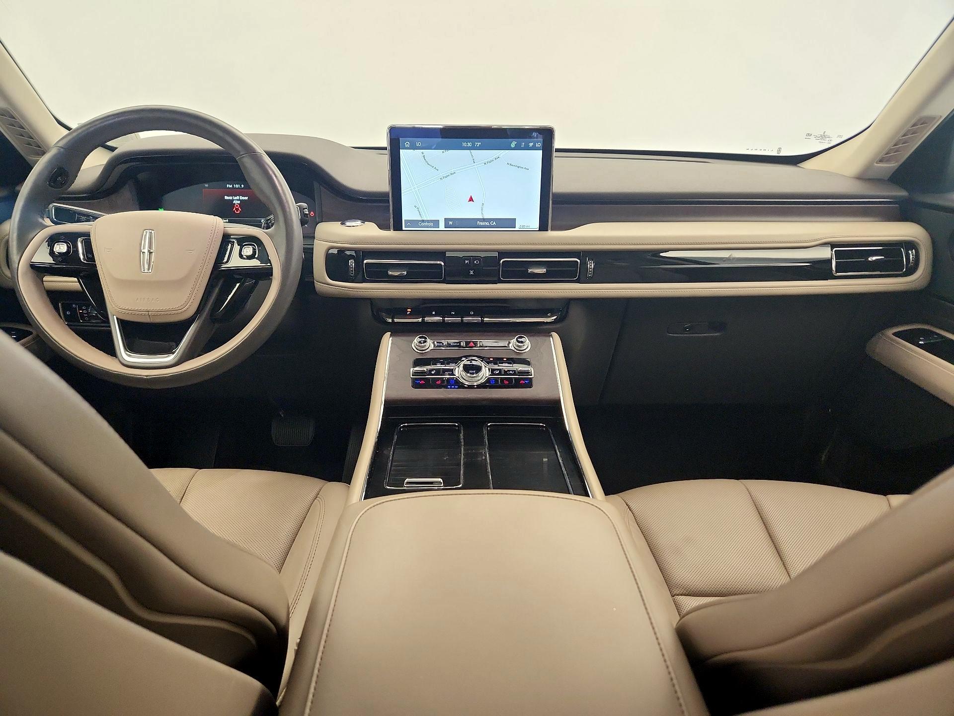 Thumbnail: 2023 Lincoln Aviator - 9