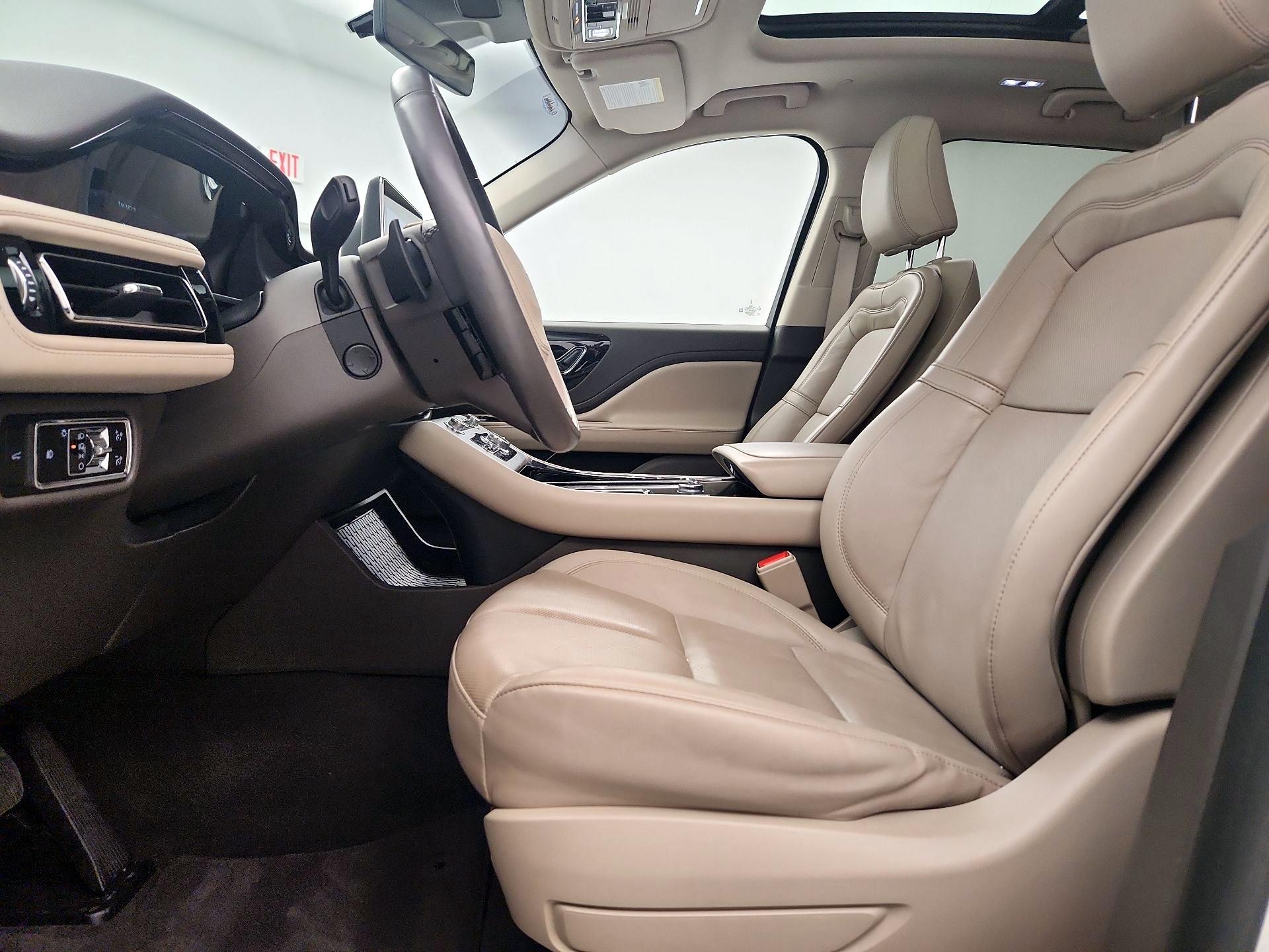 Thumbnail: 2023 Lincoln Aviator - 11